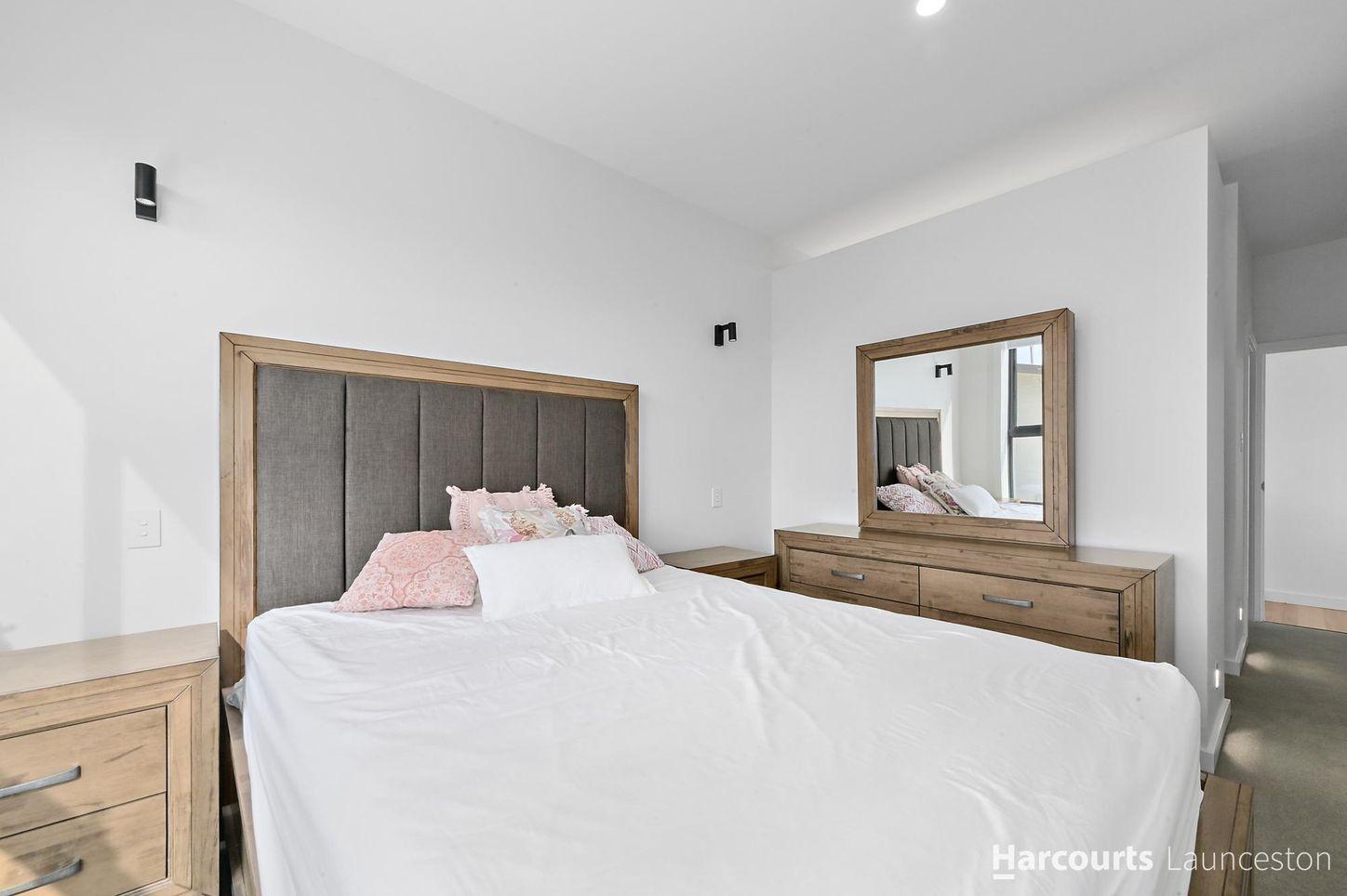 1/17 Cherry Road, TREVALLYN, TAS 7250 - House for Rent - harcourts.net