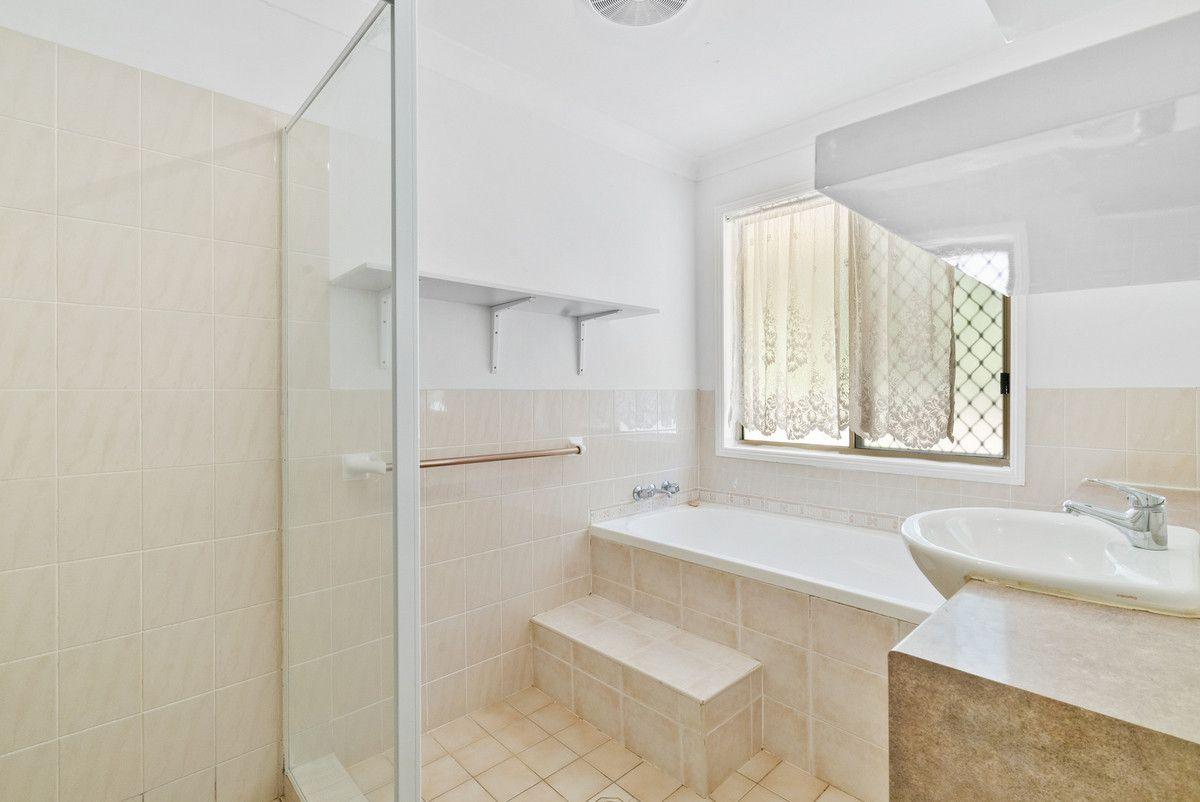 3 Robinson Place, Currumbin Waters, QLD 4223 - House for Rent - harcourts.net