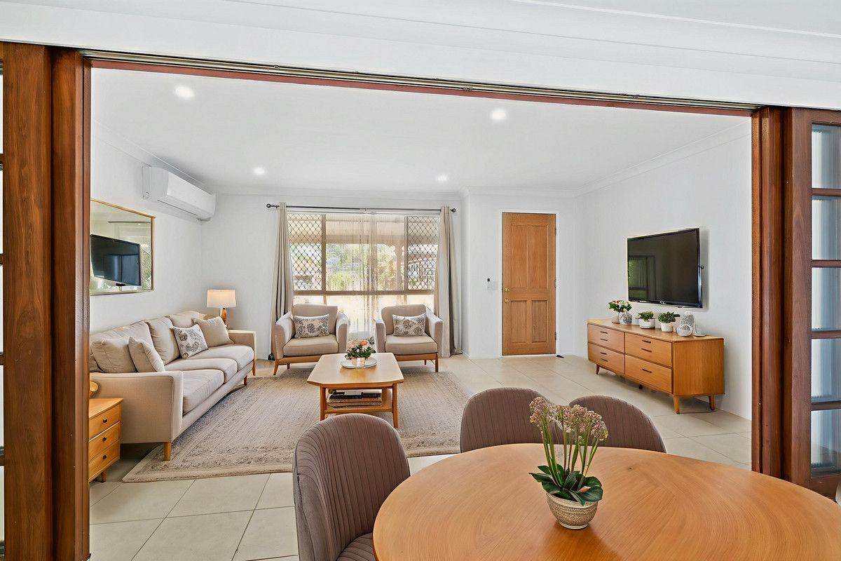 3 Robinson Place, Currumbin Waters, QLD 4223 - House for Rent - harcourts.net