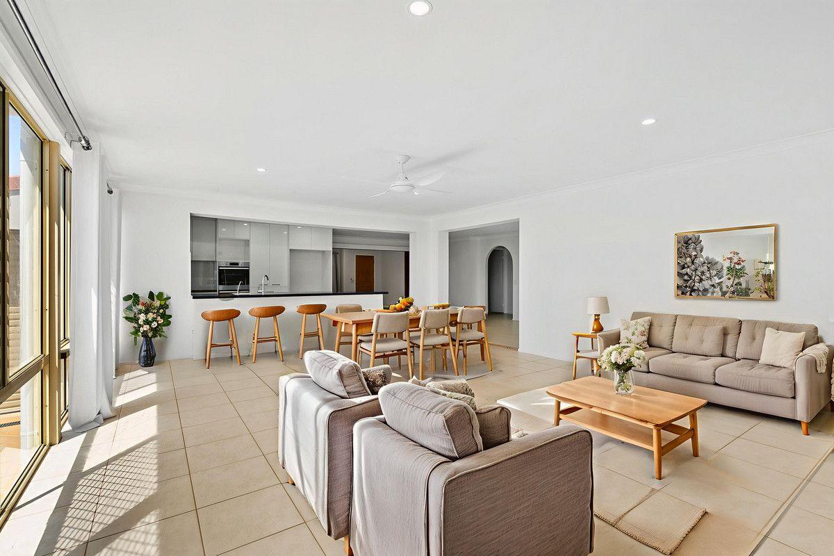 3 Robinson Place, Currumbin Waters, QLD 4223 - House for Rent - harcourts.net