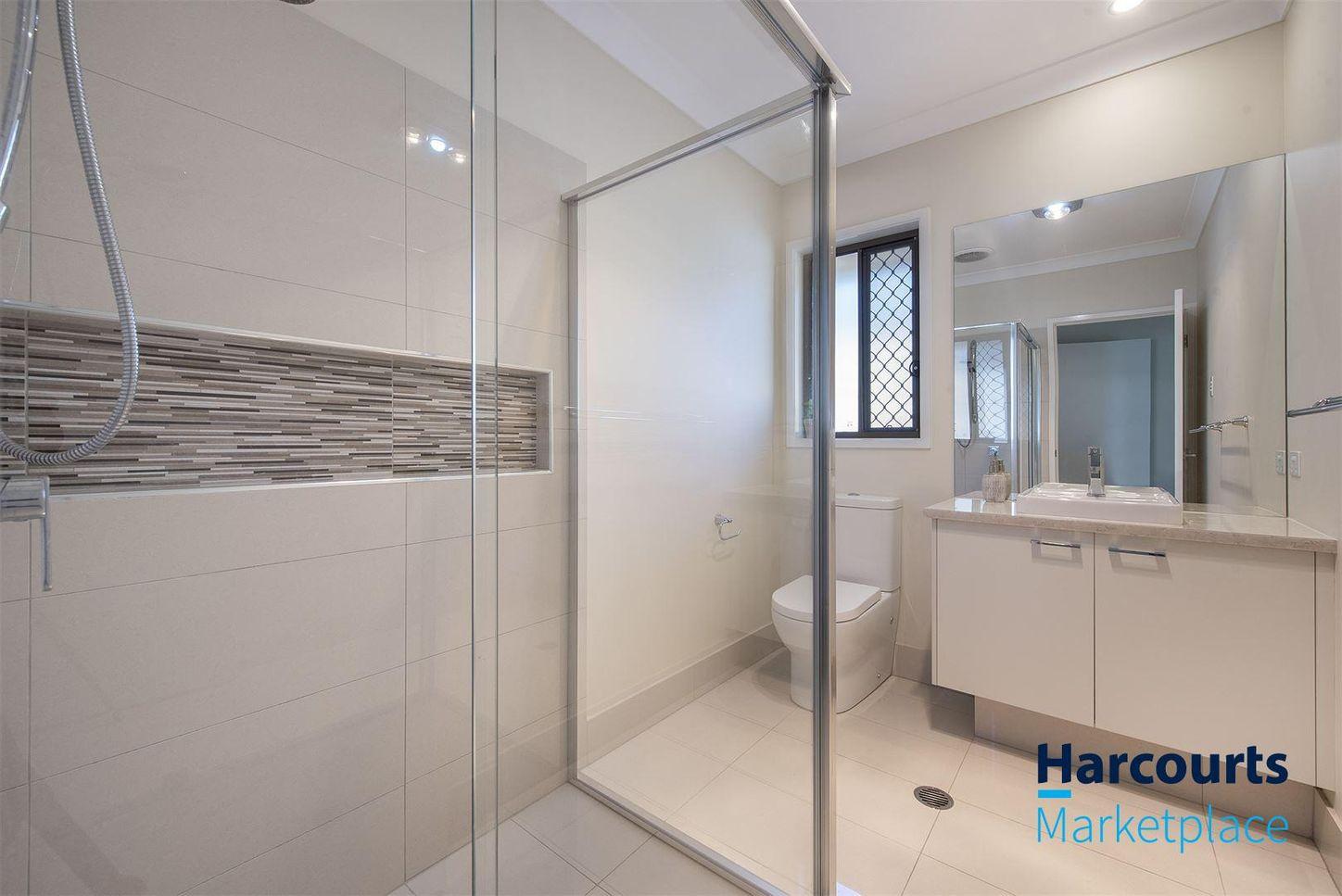 35 Woodgate Street, OXLEY, QLD 4075 - House for Rent - harcourts.net