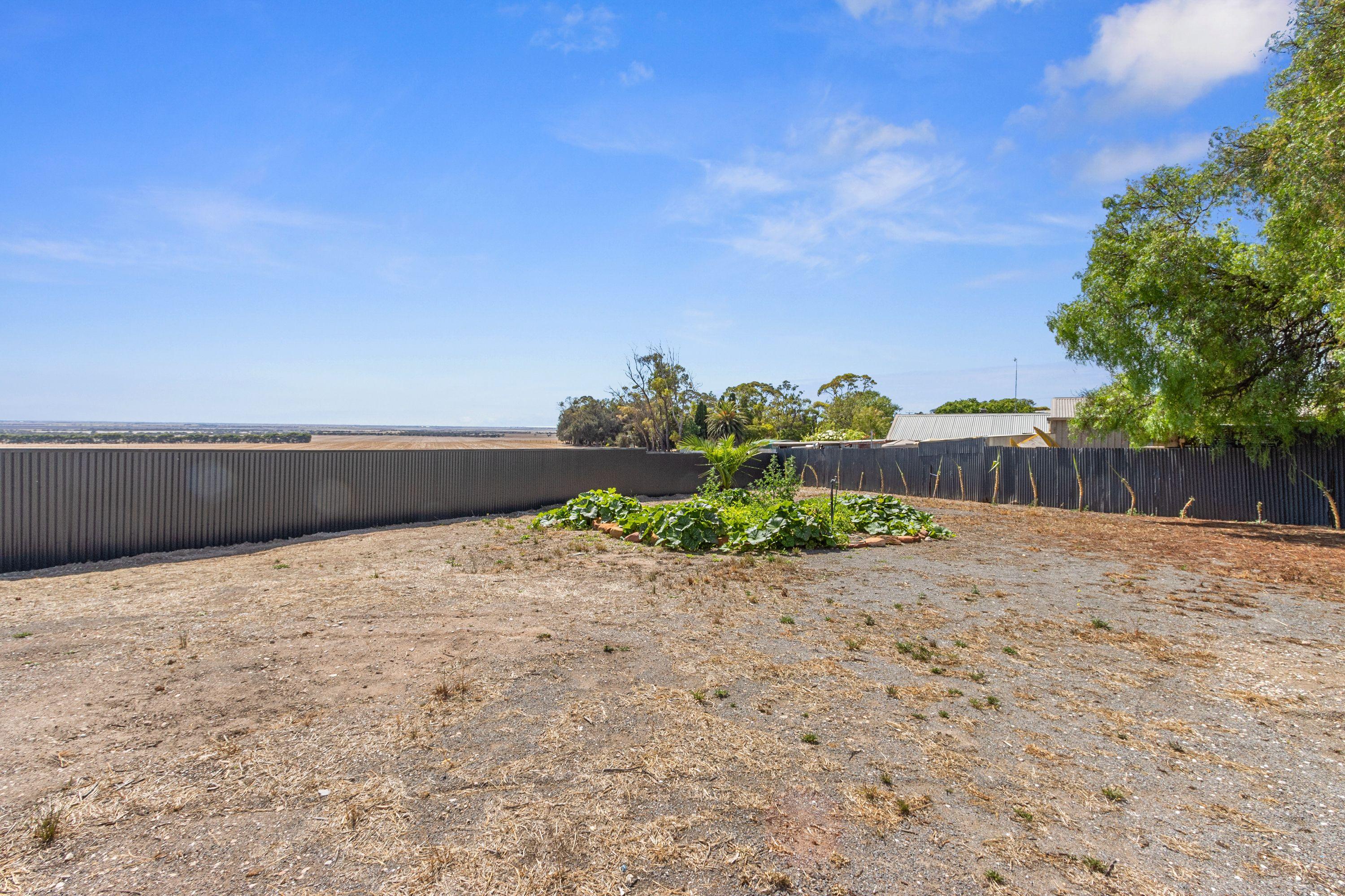 Golf Course and Rural Outlook