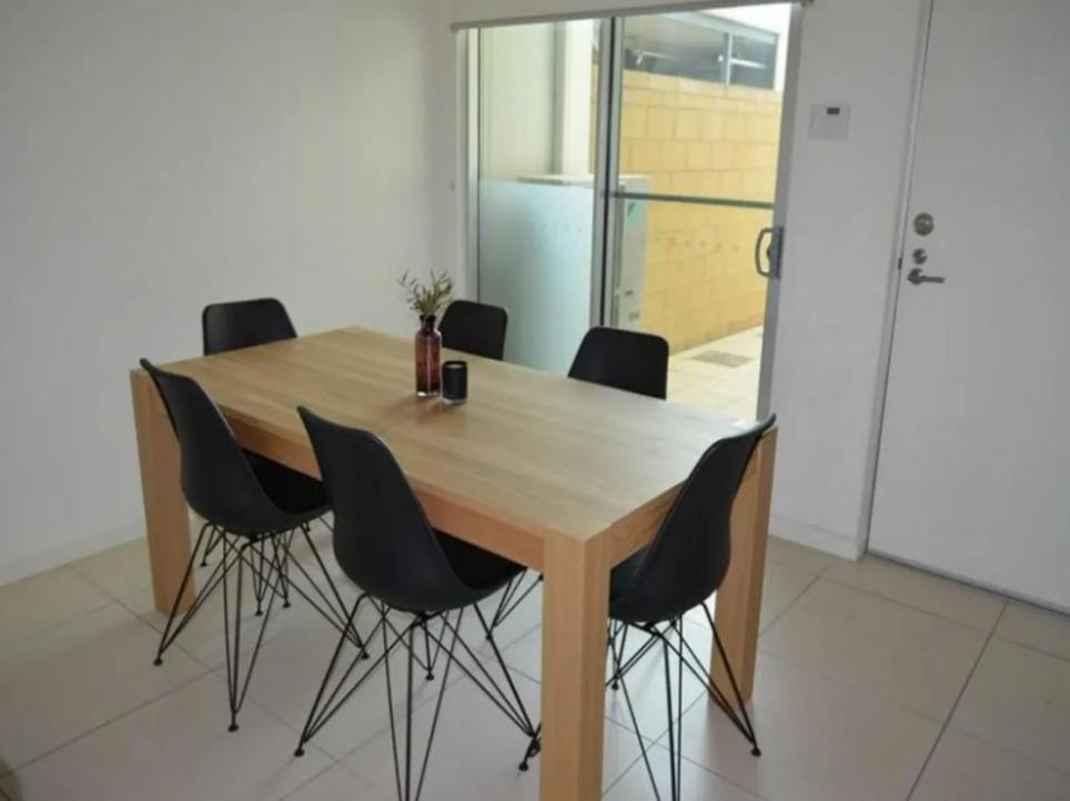 Low-Maintenance Living by the Water!