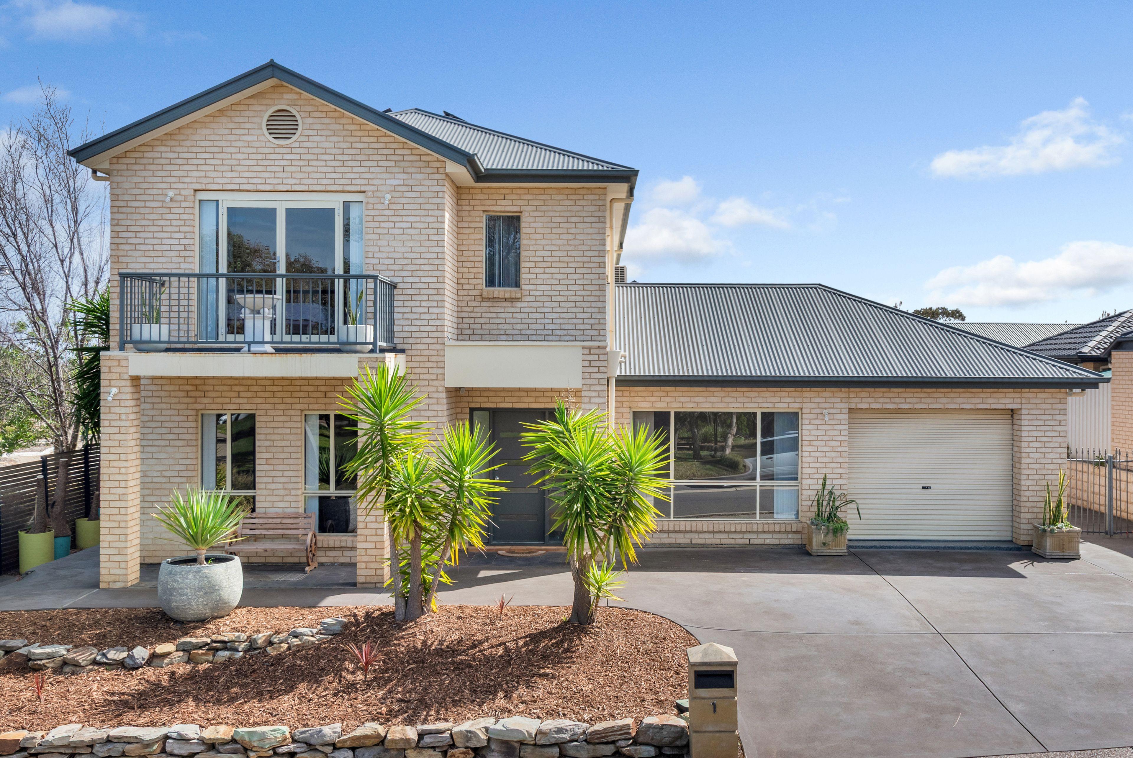 Prop-GPT: House: SA Noarlunga Downs, SA 5168 The dream 4 bedroom home with solar!