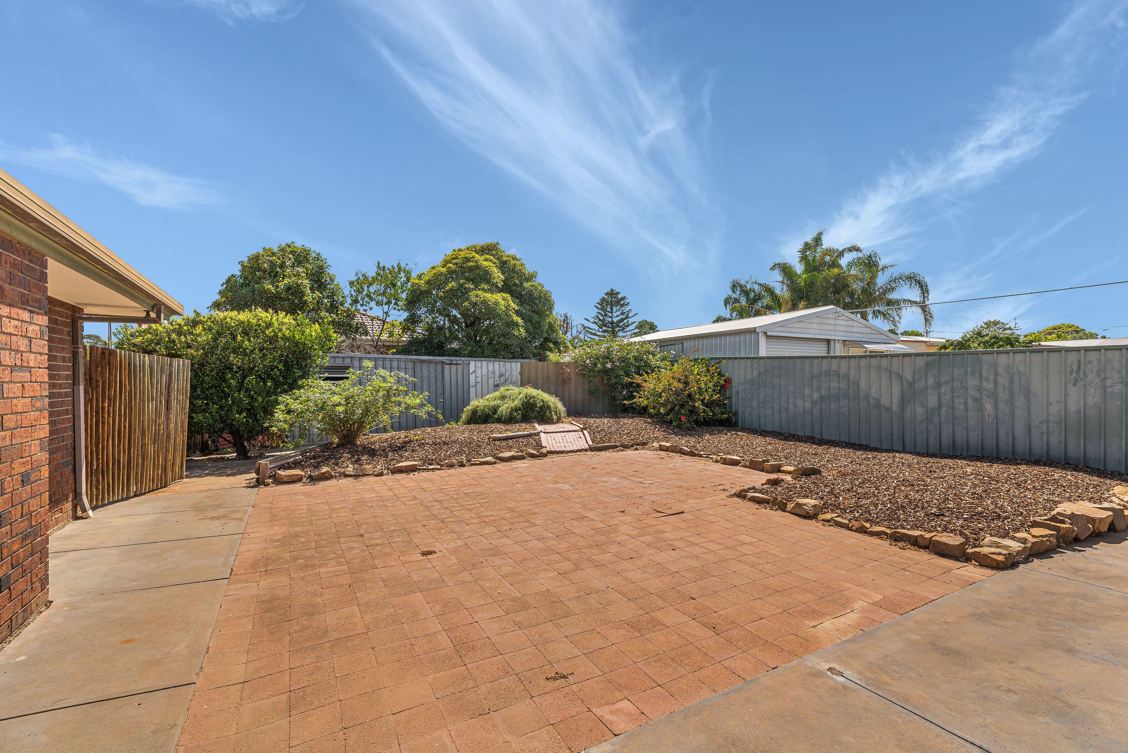 Spacious family home in great location!