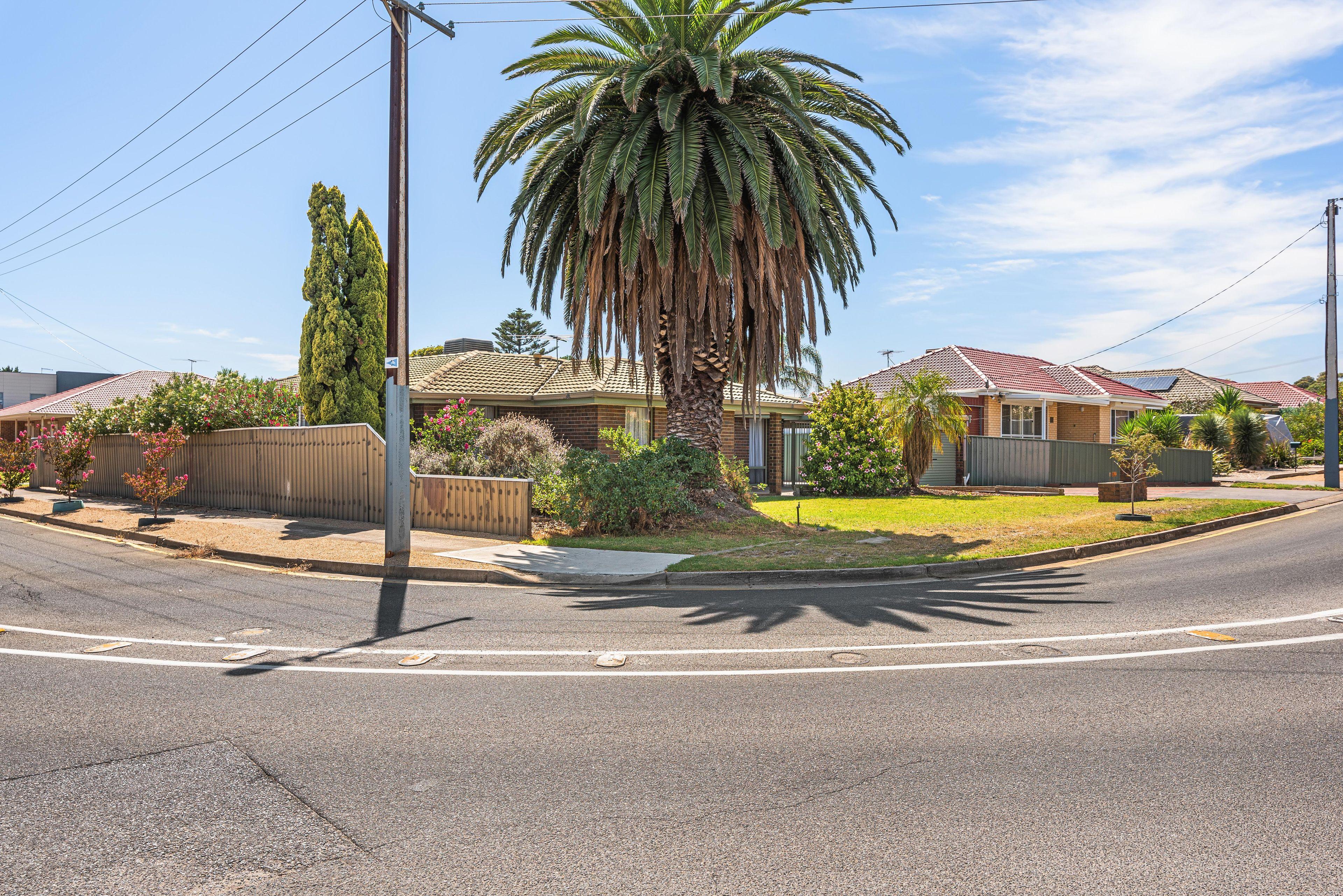 Spacious family home in great location!