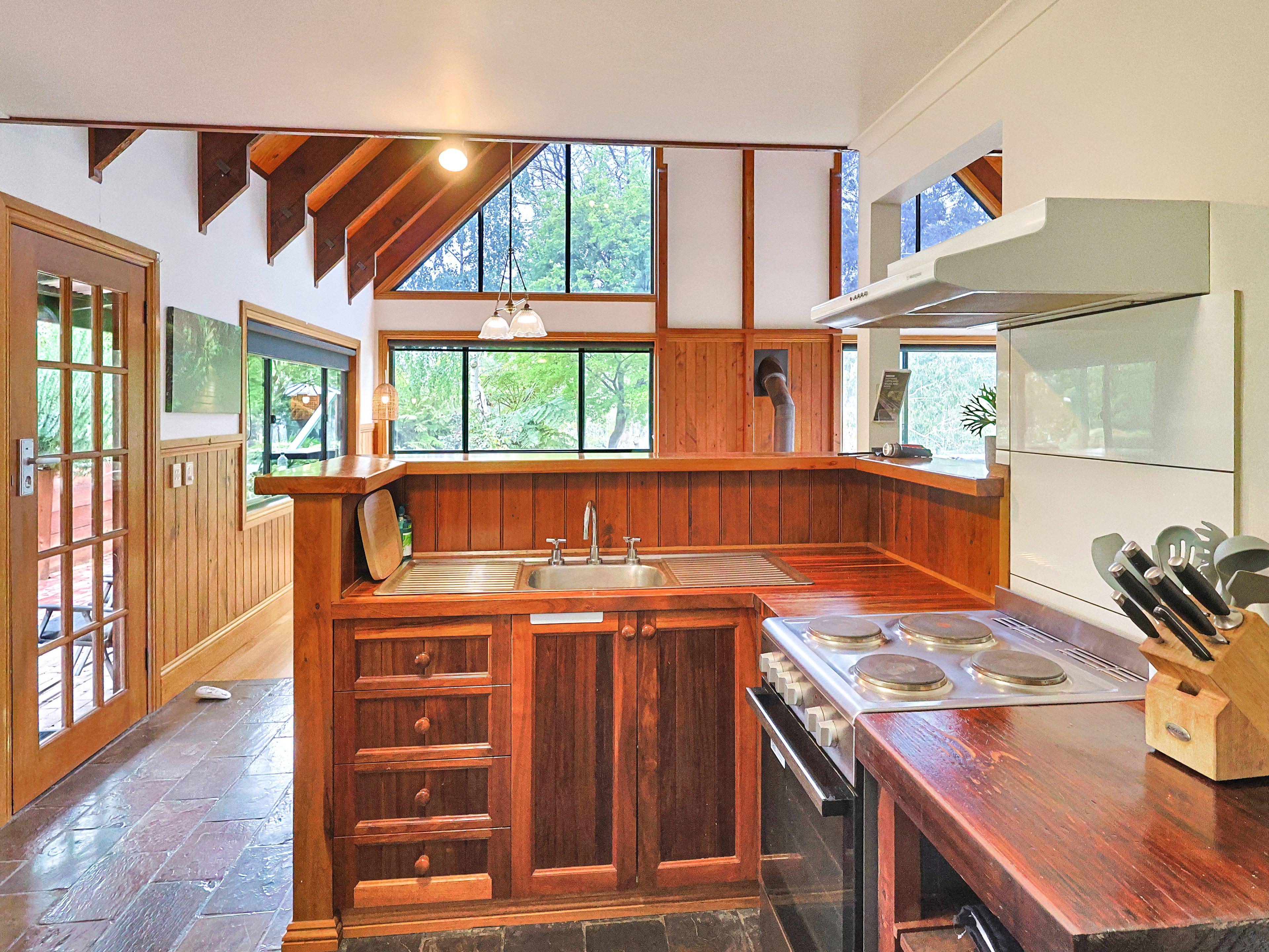The Ultimate Bushland Retreat in Rokeby- Just 90 Minutes from Melbourne