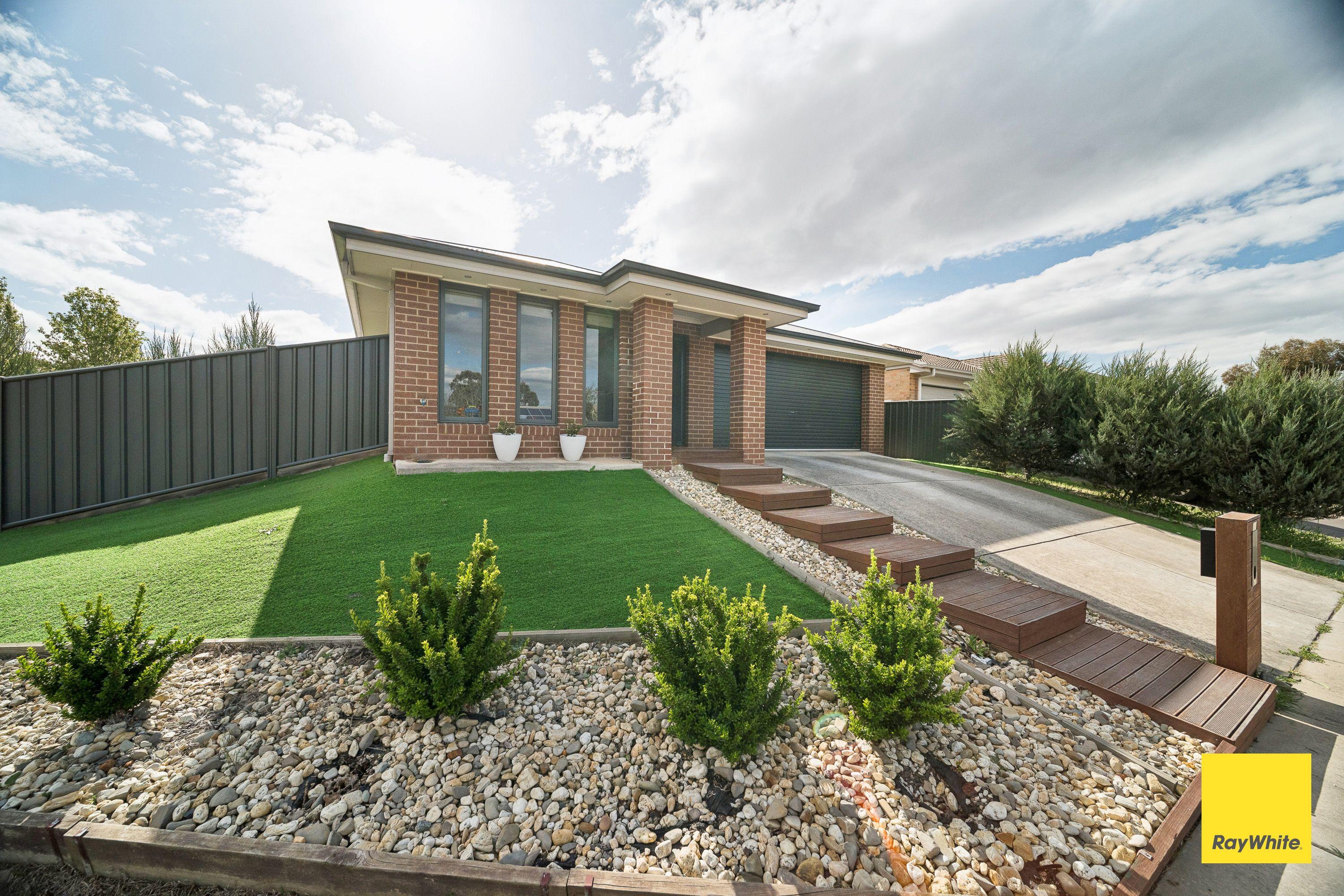 Stunning spacious 4-Bedroom Family Home in the Heart of Eaglehawk
