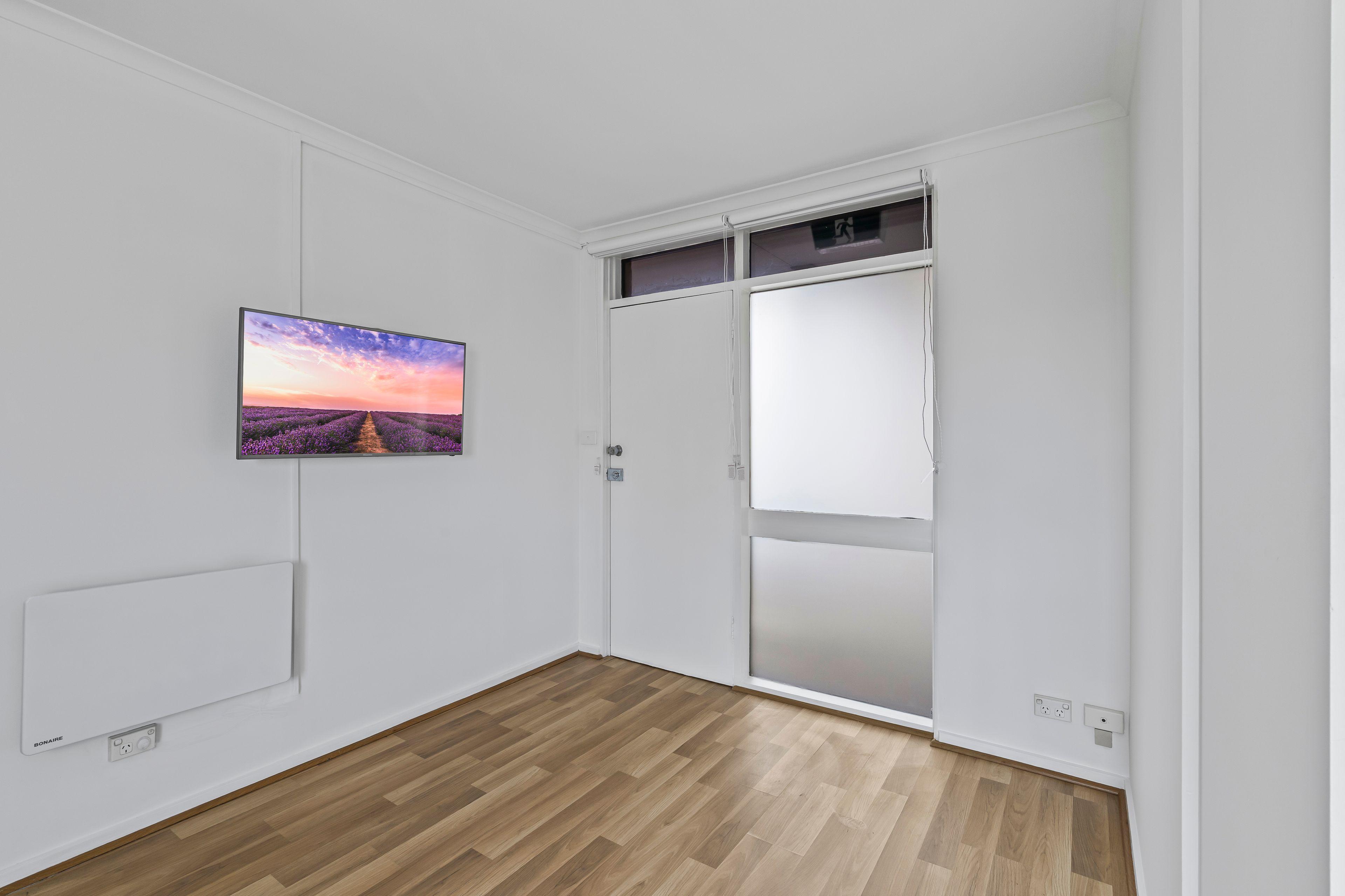 Well positioned in St Kilda