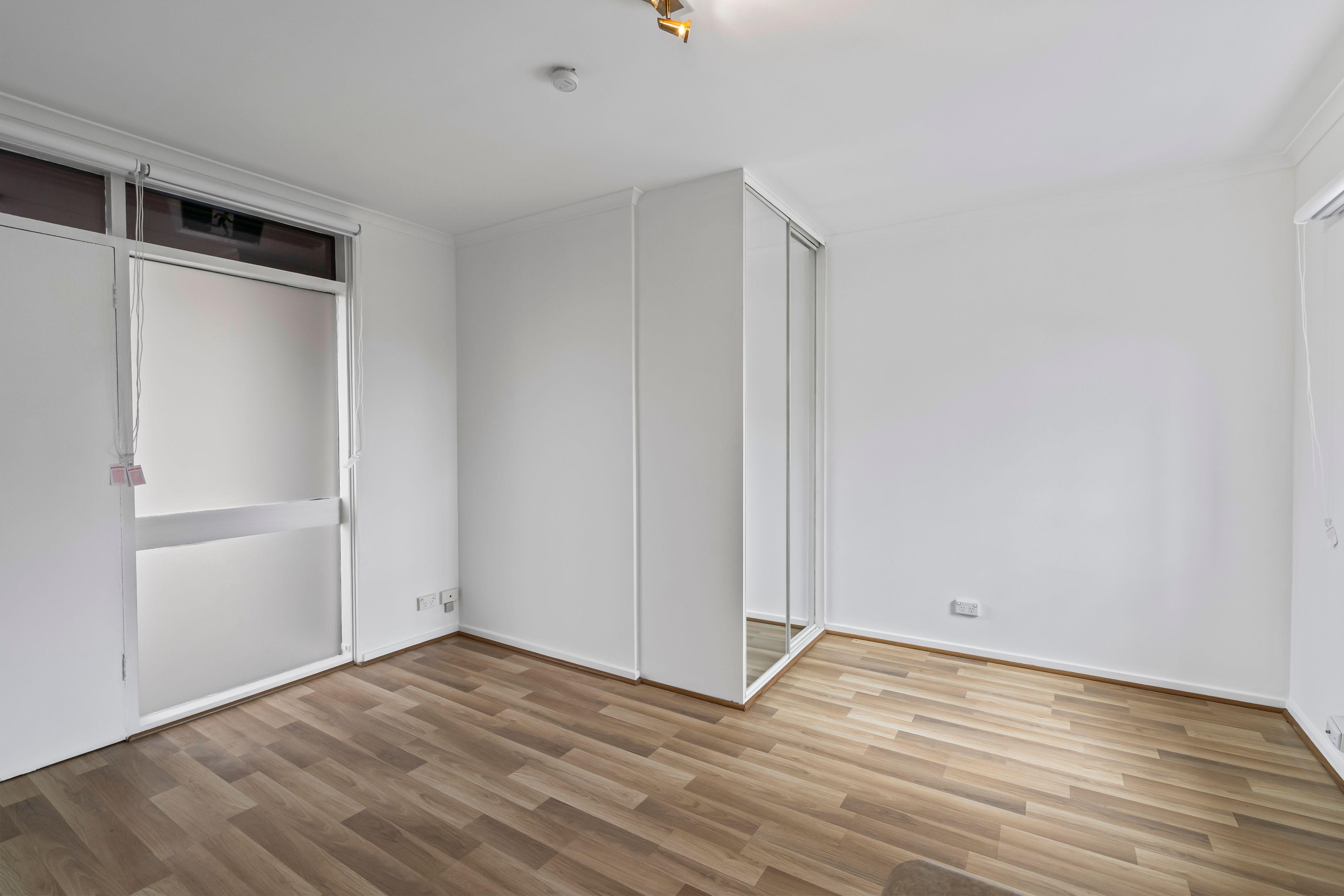 Well positioned in St Kilda