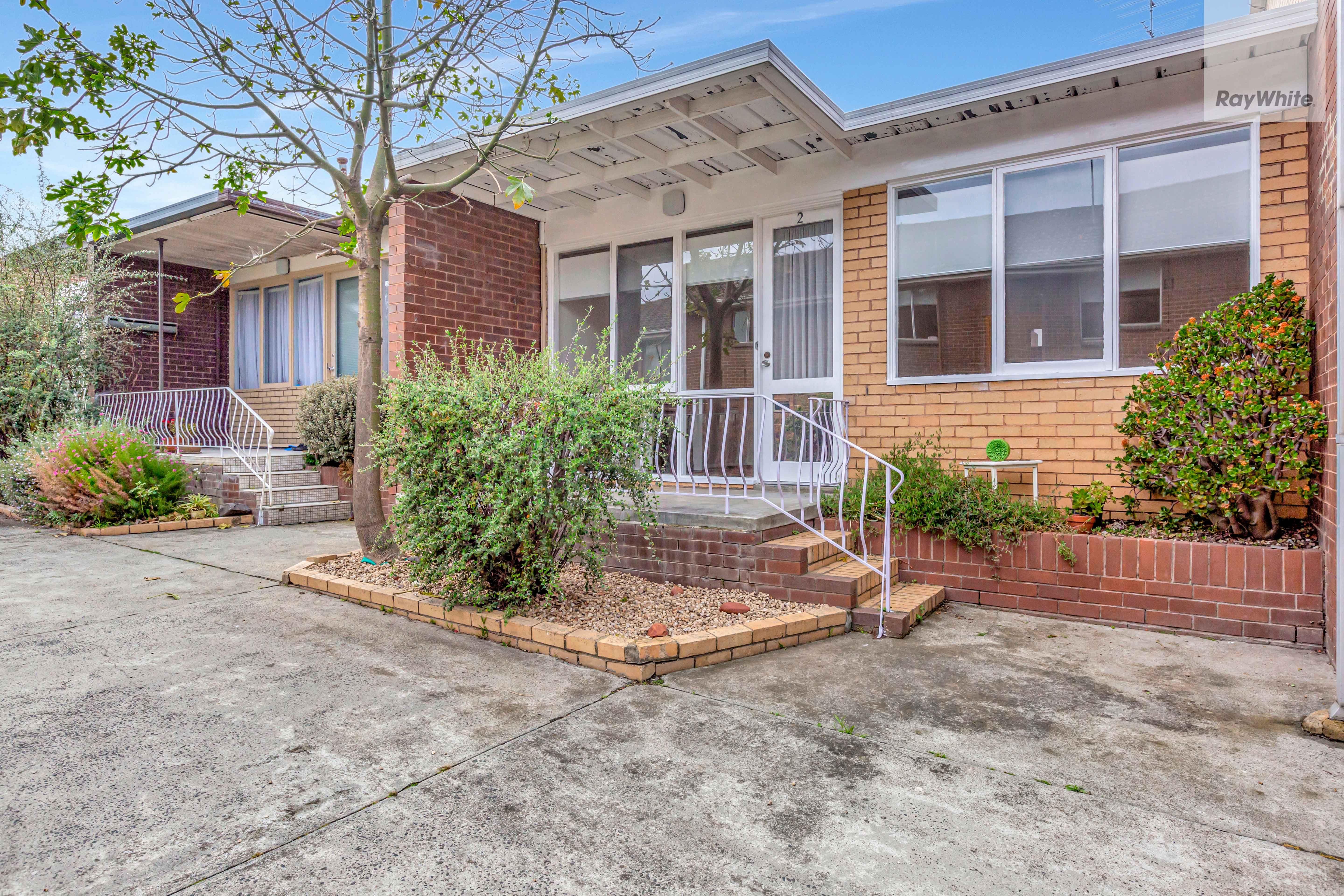Prop-GPT: Unit: VIC Brunswick West, VIC 3055 An Unit Apartment in Prime Brunswick West Location