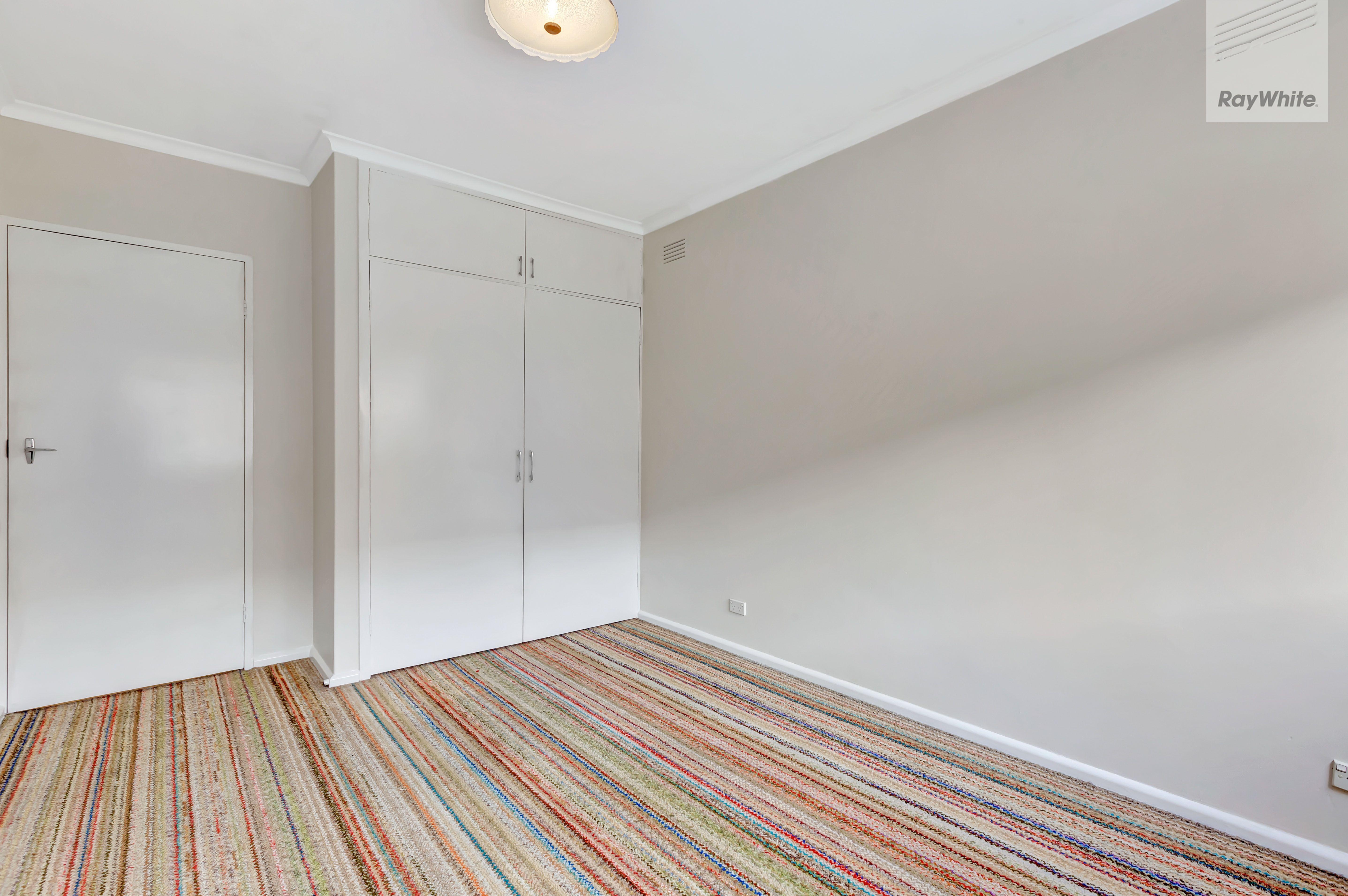 An Unit Apartment in Prime Brunswick West Location