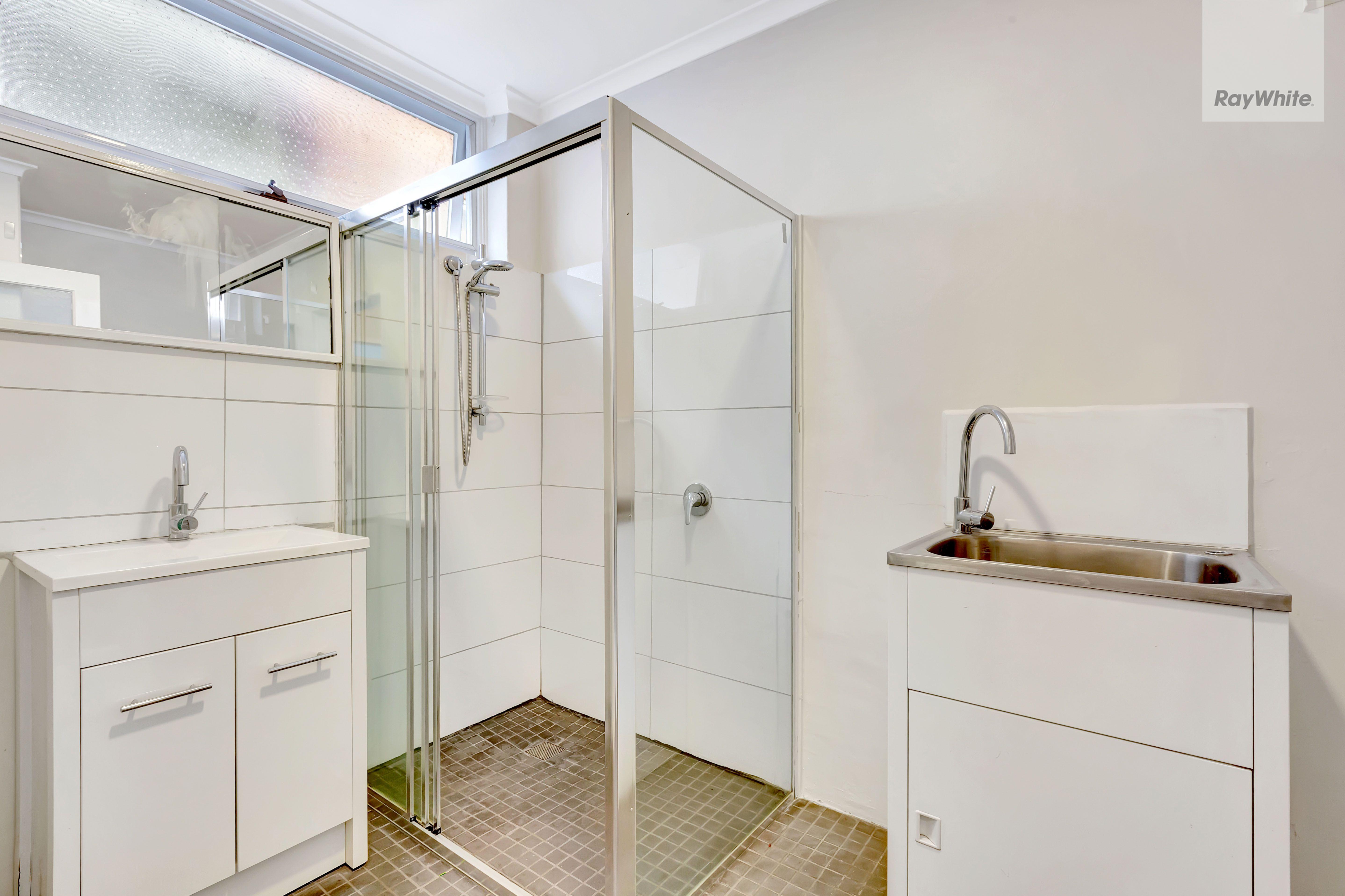 An Unit Apartment in Prime Brunswick West Location