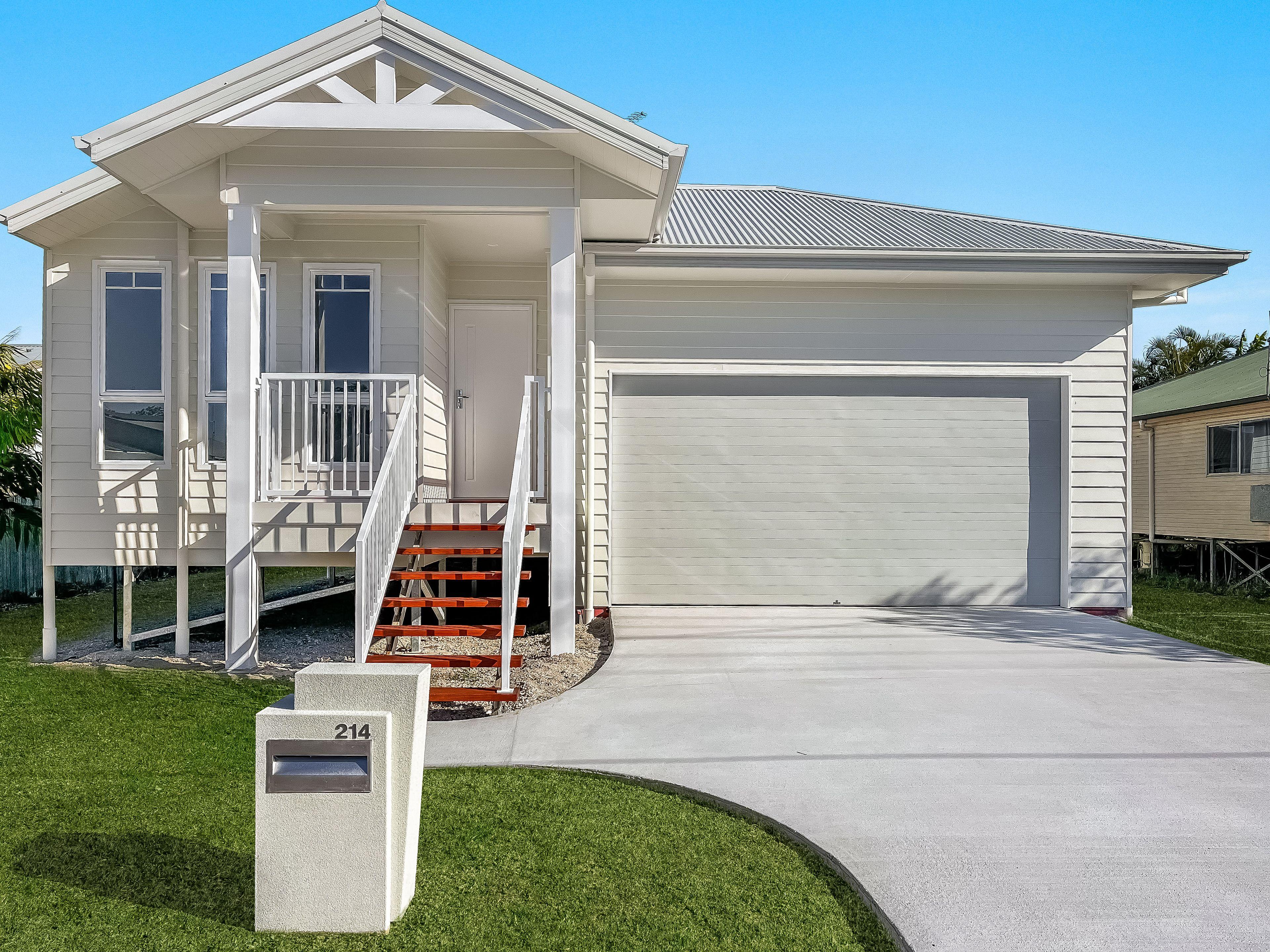 Prop-GPT: House: NSW Yamba, NSW 2464 Large Family Home