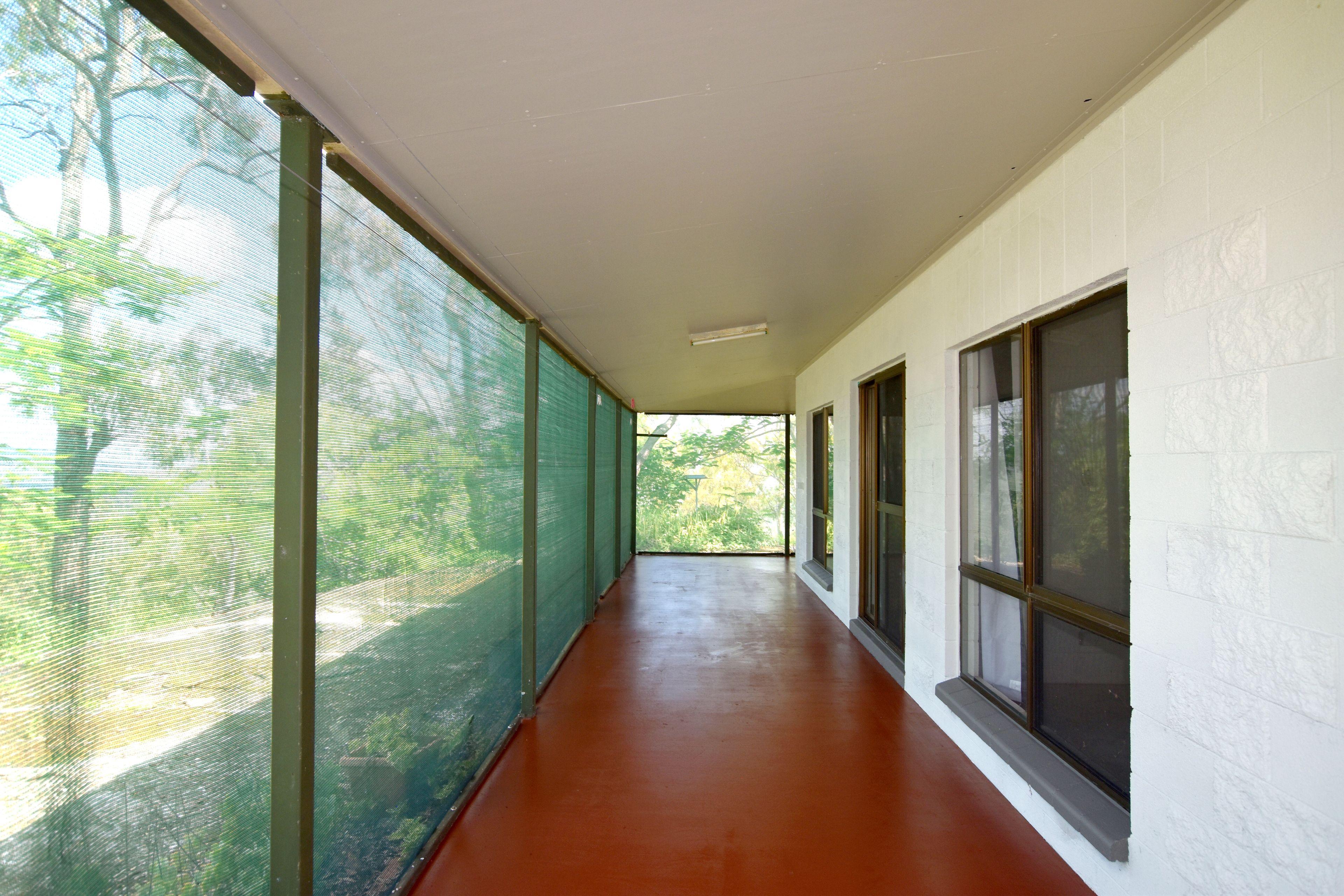 A UNIQUE RURAL PROPERTY, ONE OF A KIND WITH A BEAUTIFUL VIEW!