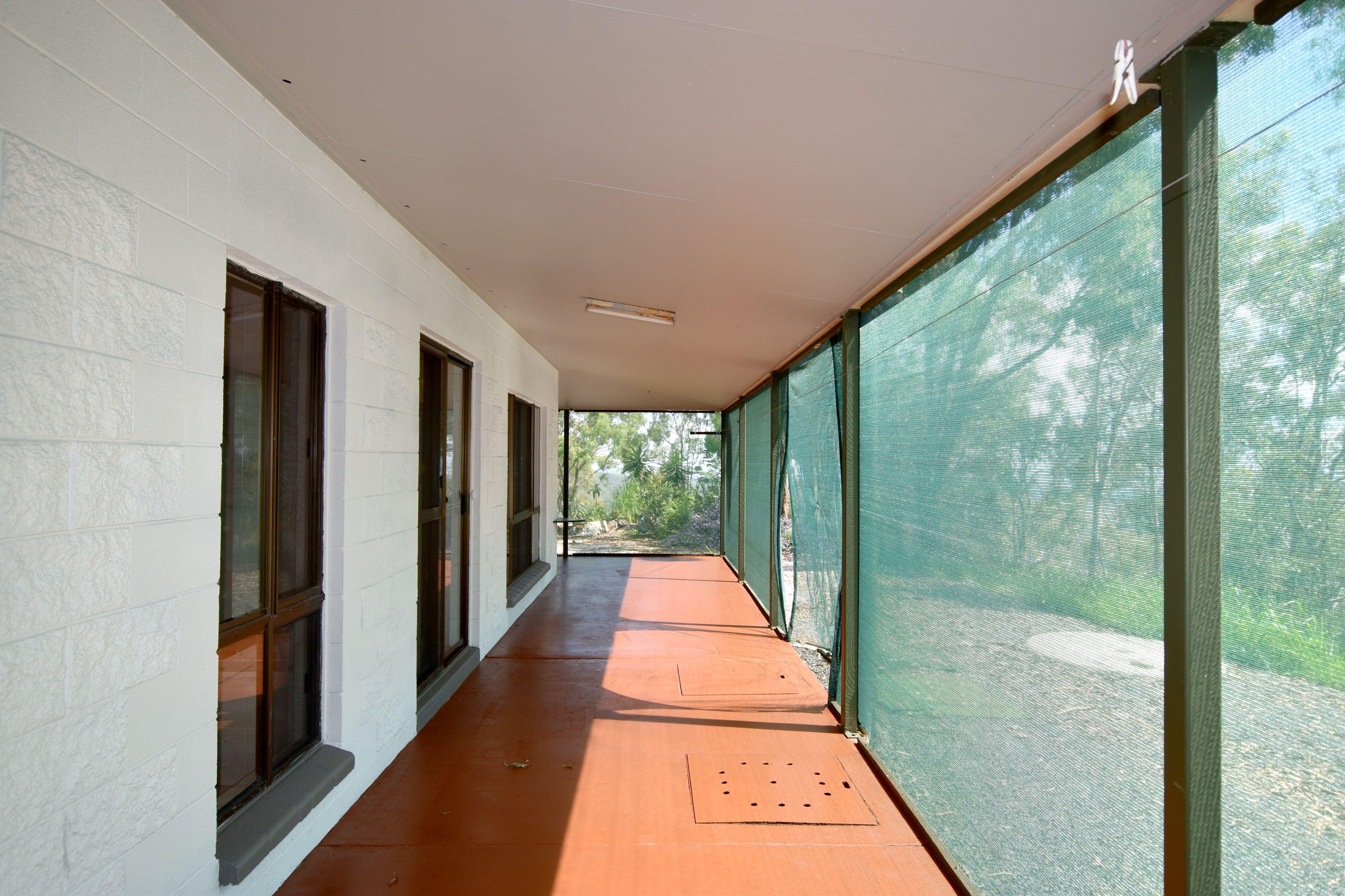 A UNIQUE RURAL PROPERTY, ONE OF A KIND WITH A BEAUTIFUL VIEW!