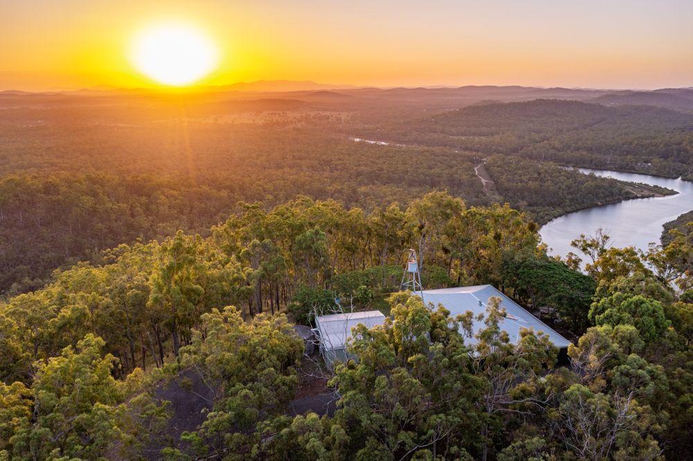 A UNIQUE RURAL PROPERTY, ONE OF A KIND WITH A BEAUTIFUL VIEW!