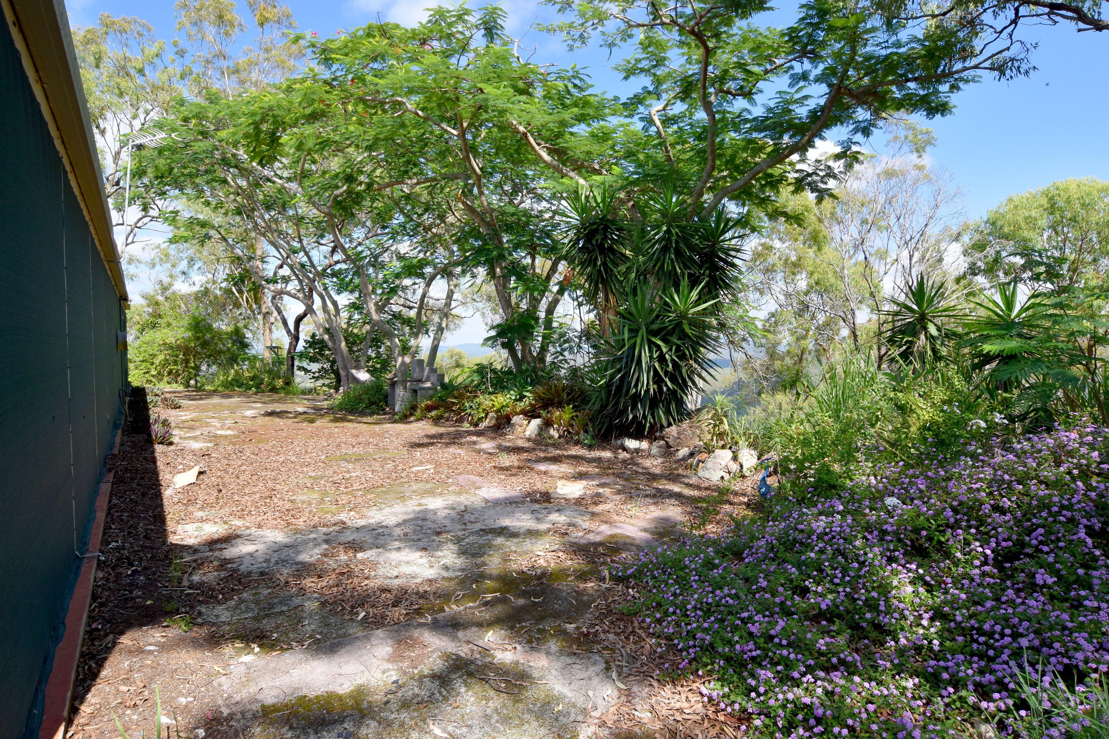 A UNIQUE RURAL PROPERTY, ONE OF A KIND WITH A BEAUTIFUL VIEW!