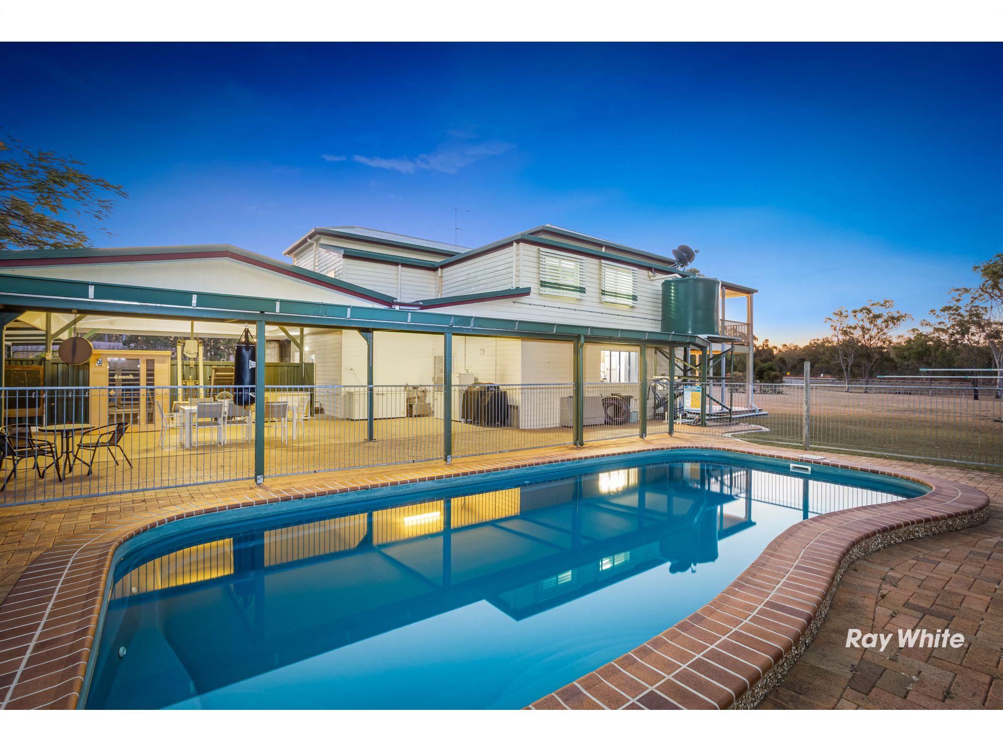Prop-GPT: Lifestyle: QLD Limestone Creek, QLD 4701 Your self sufficient family haven between the bush and the beach