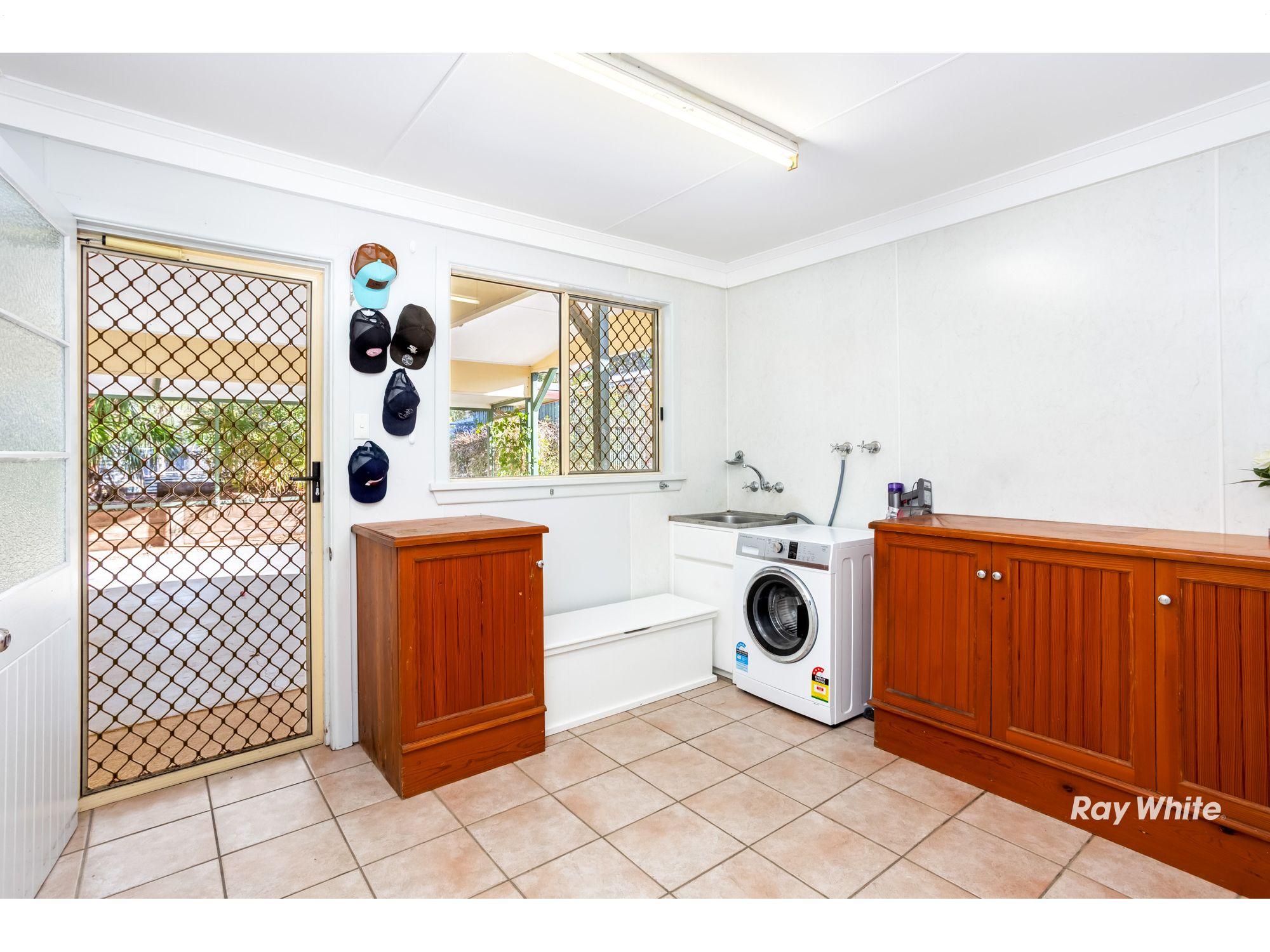 Your self sufficient family haven between the bush and the beach