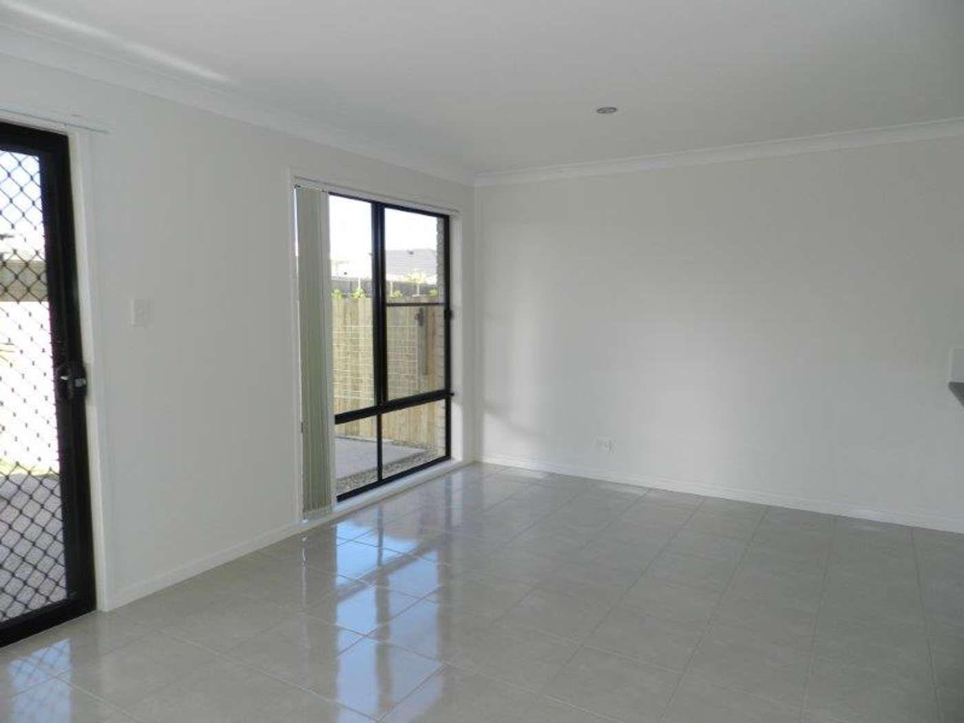 MODERN TWO STOREY HOUSE IN SOUGHT AFTER ESTATE