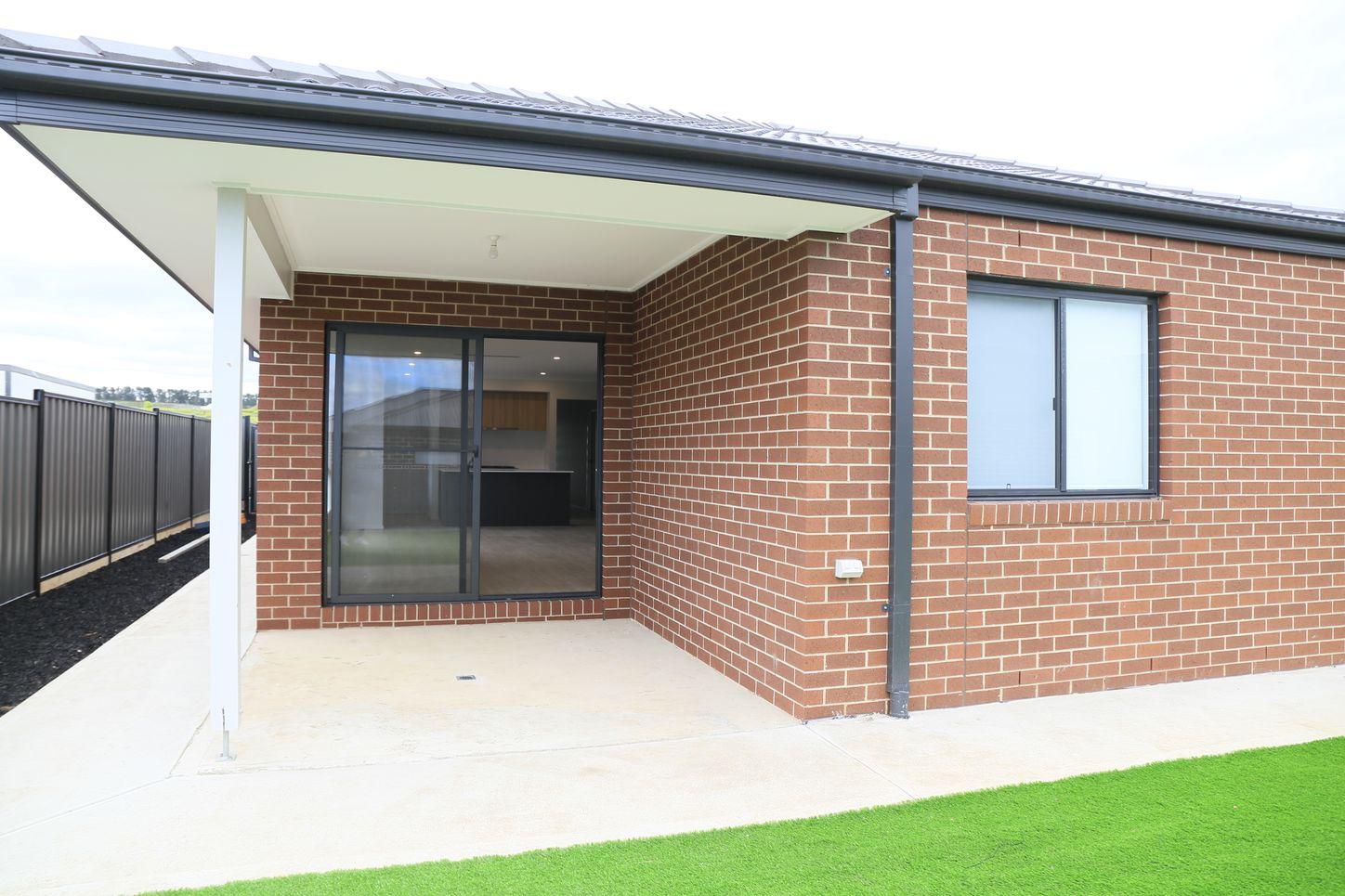 88 Lumin Street, KALKALLO, VIC 3064 - House for Rent - harcourts.net