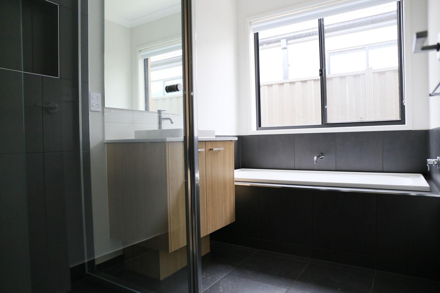 88 Lumin Street, KALKALLO, VIC 3064 - House for Rent - harcourts.net