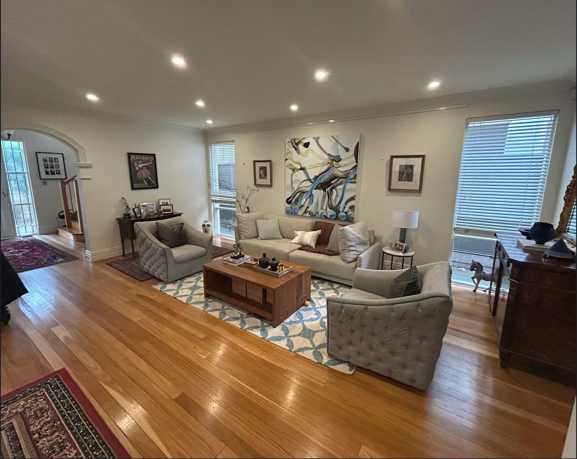 Well-appointed 4 bed/2 bath/3 living + pool,solar & pets neg