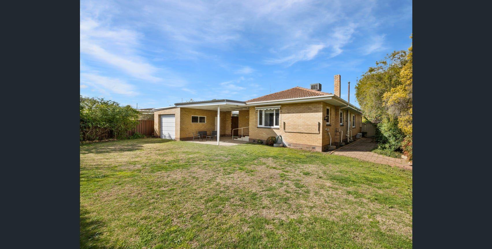 Family Home with undercover outdoor living.