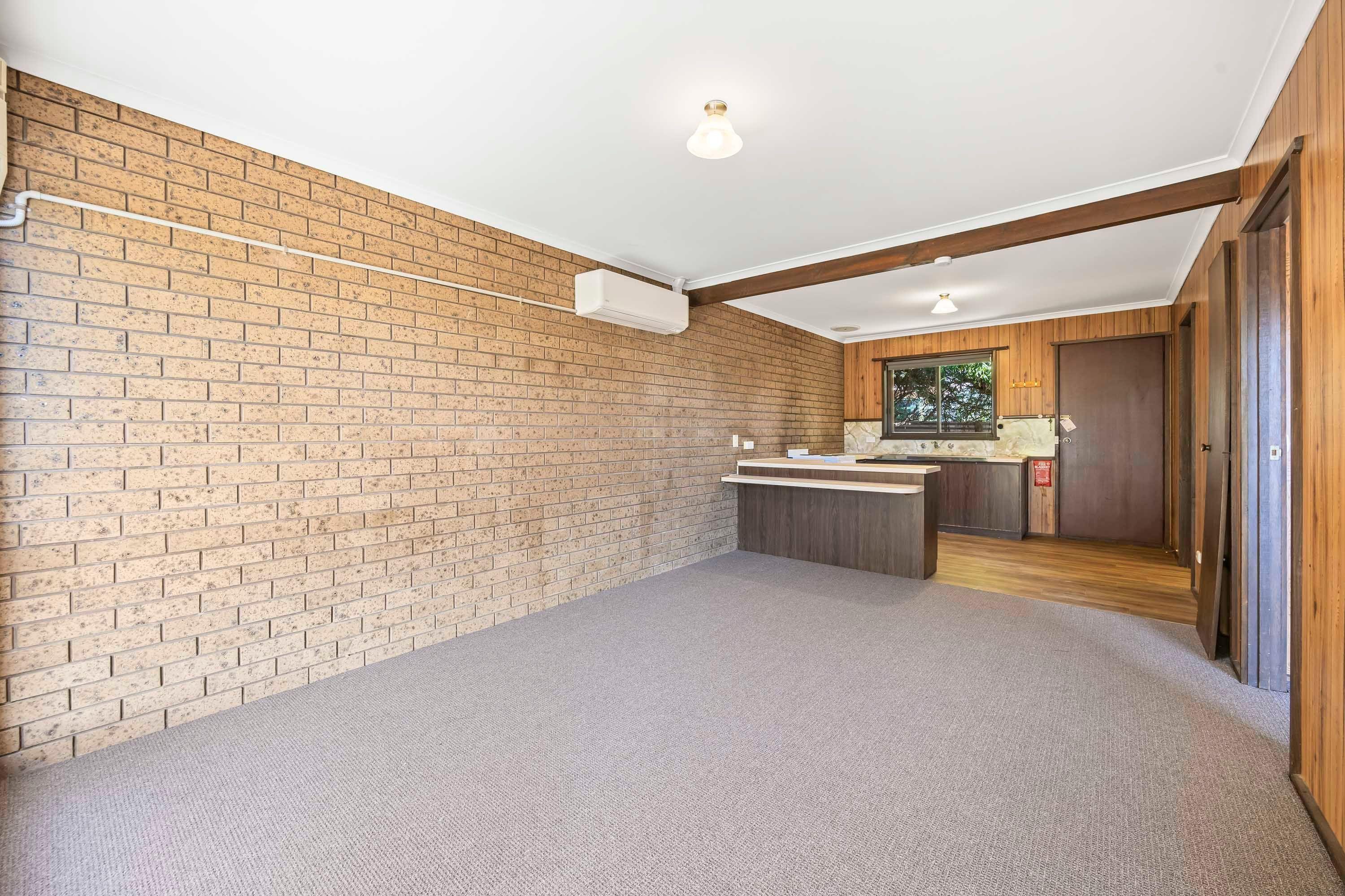 Charming 1-Bedroom Unit