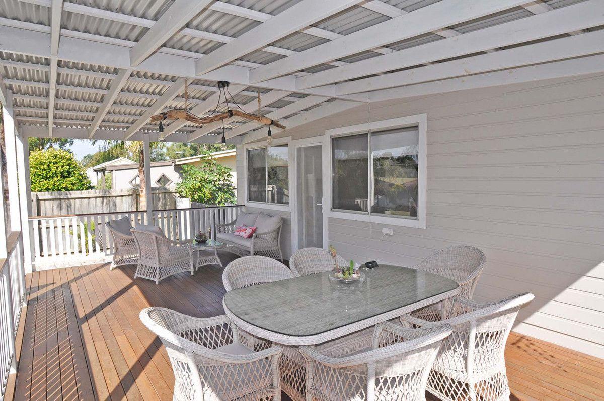 Renovated & convenient with a bungalow