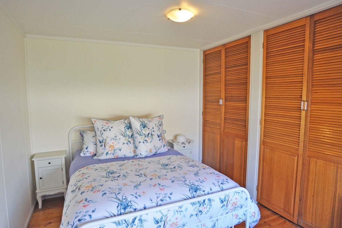 Renovated & convenient with a bungalow