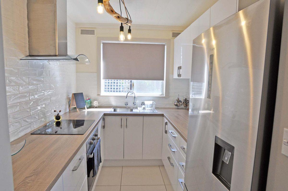 Renovated & convenient with a bungalow