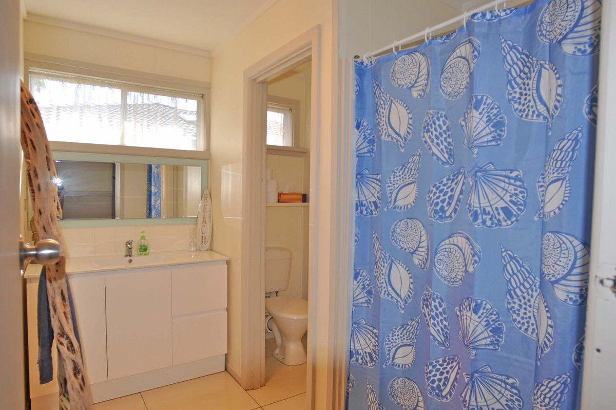 Renovated & convenient with a bungalow