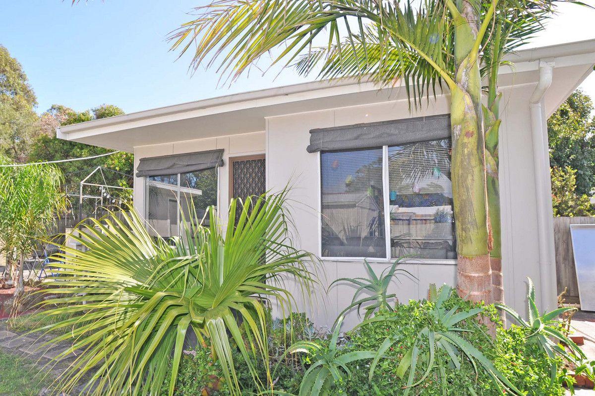 Renovated & convenient with a bungalow