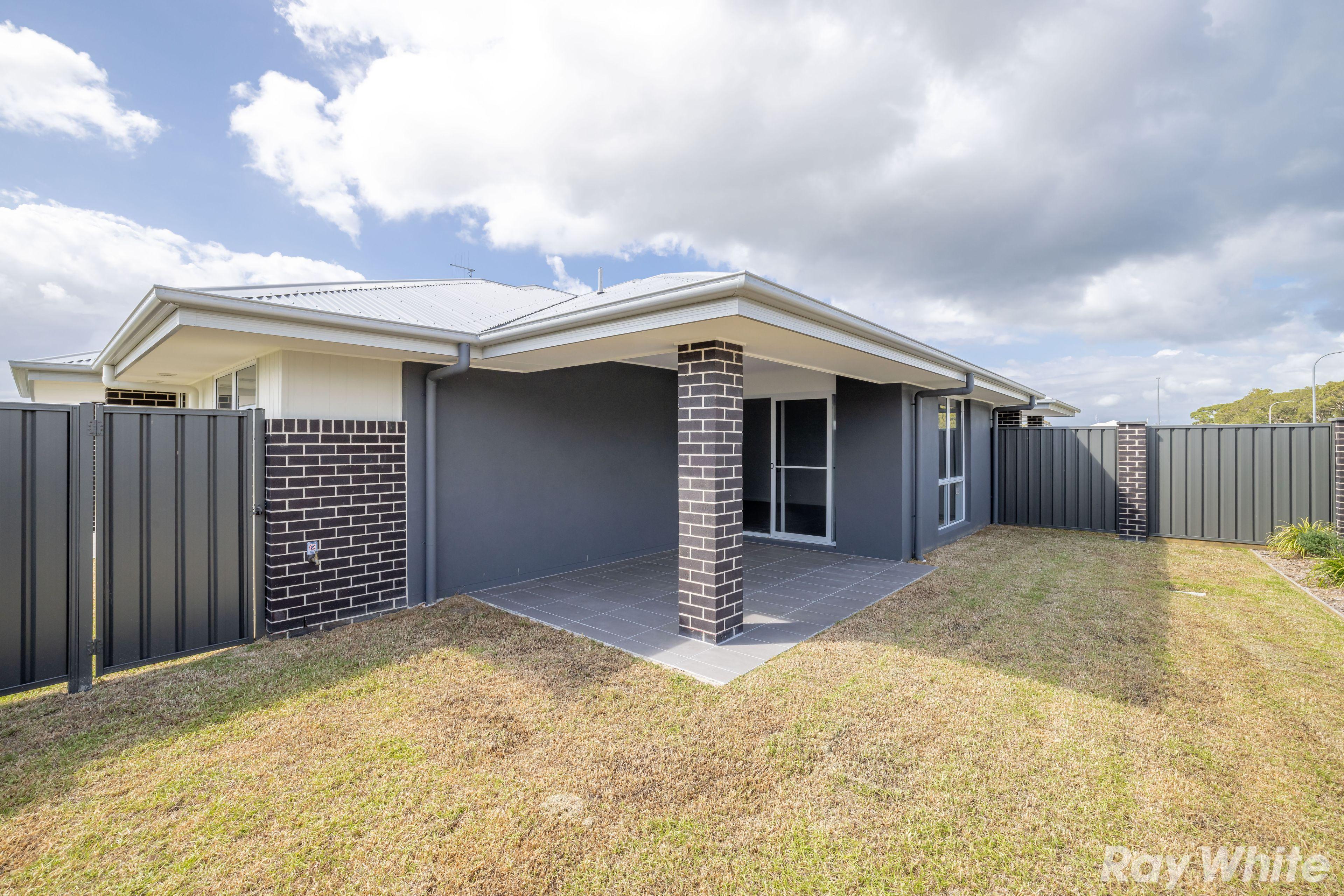 Stylish 3-Bedroom Duplex in Sought-After Location!