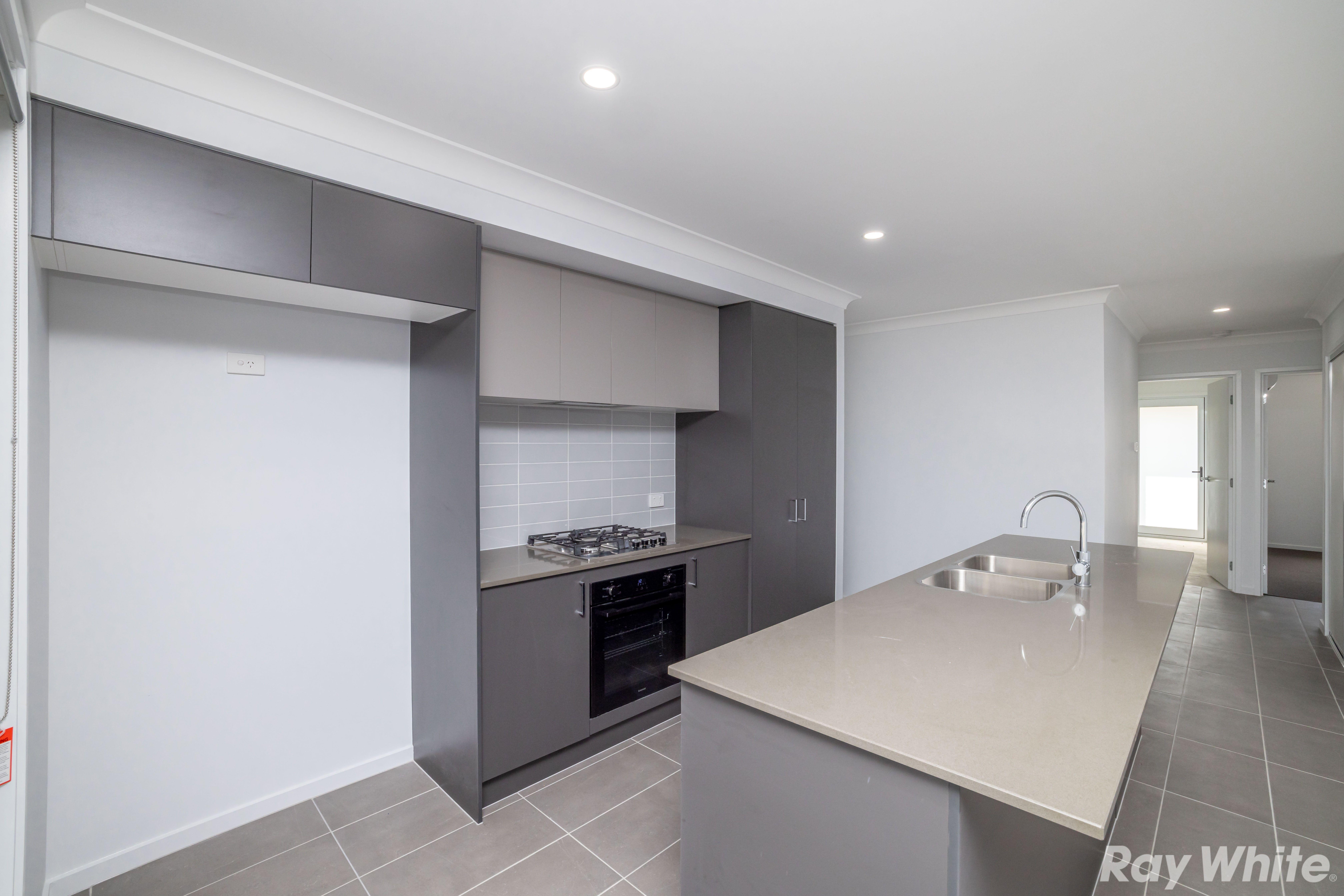 Stylish 3-Bedroom Duplex in Sought-After Location!