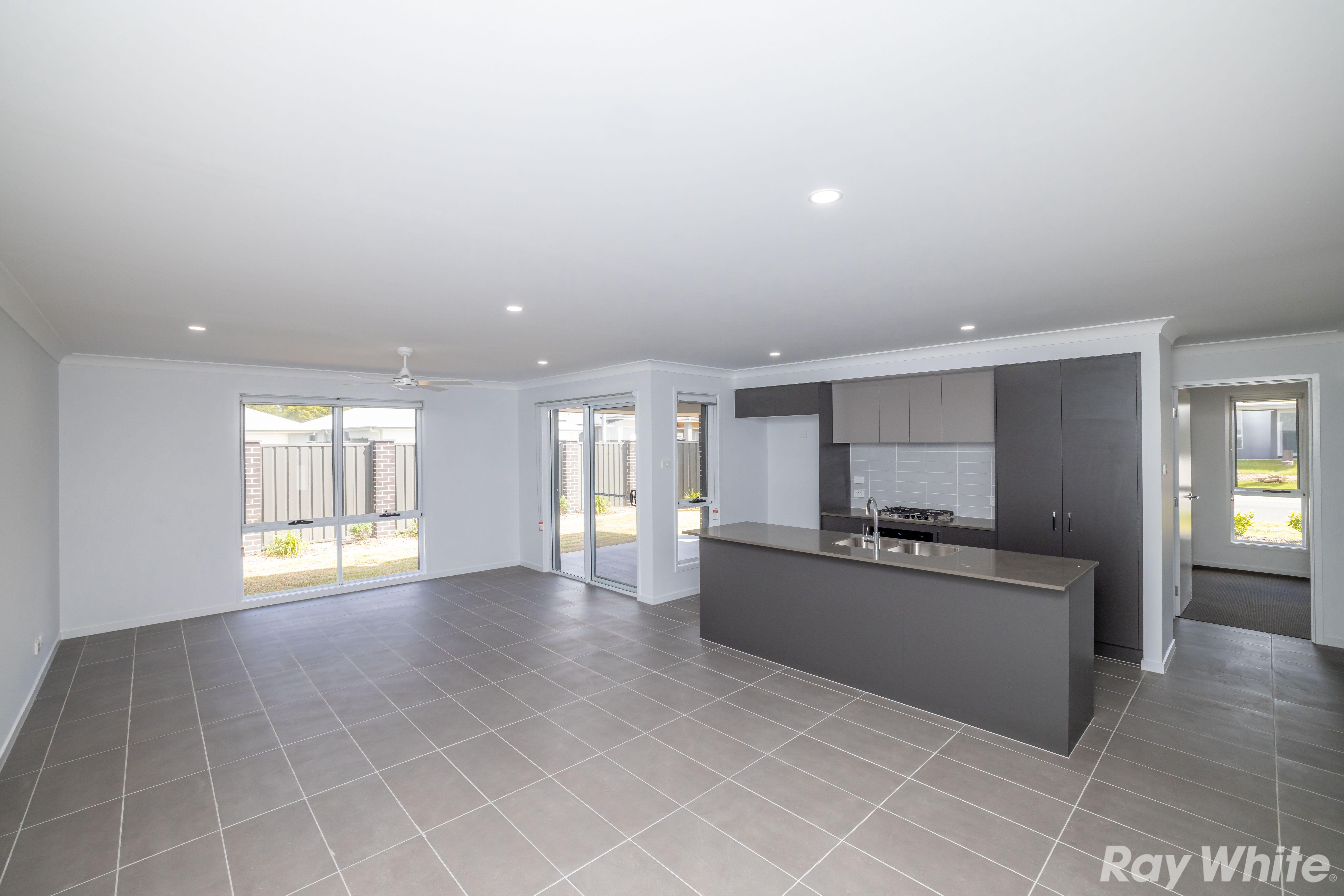 Stylish 3-Bedroom Duplex in Sought-After Location!