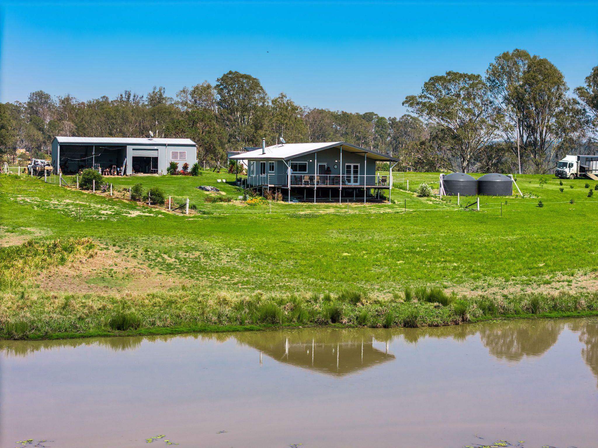 Modern Country Living on 55 Hectares - Space, Style & Serenity