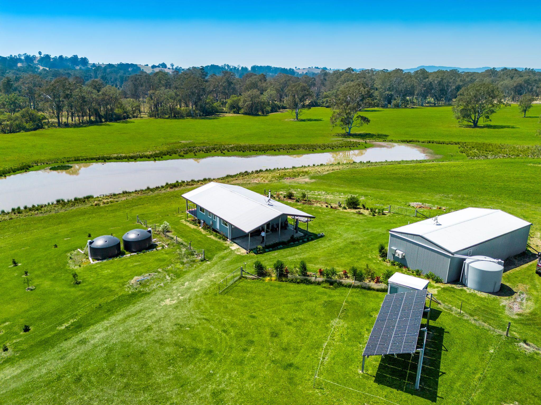 Modern Country Living on 55 Hectares - Space, Style & Serenity
