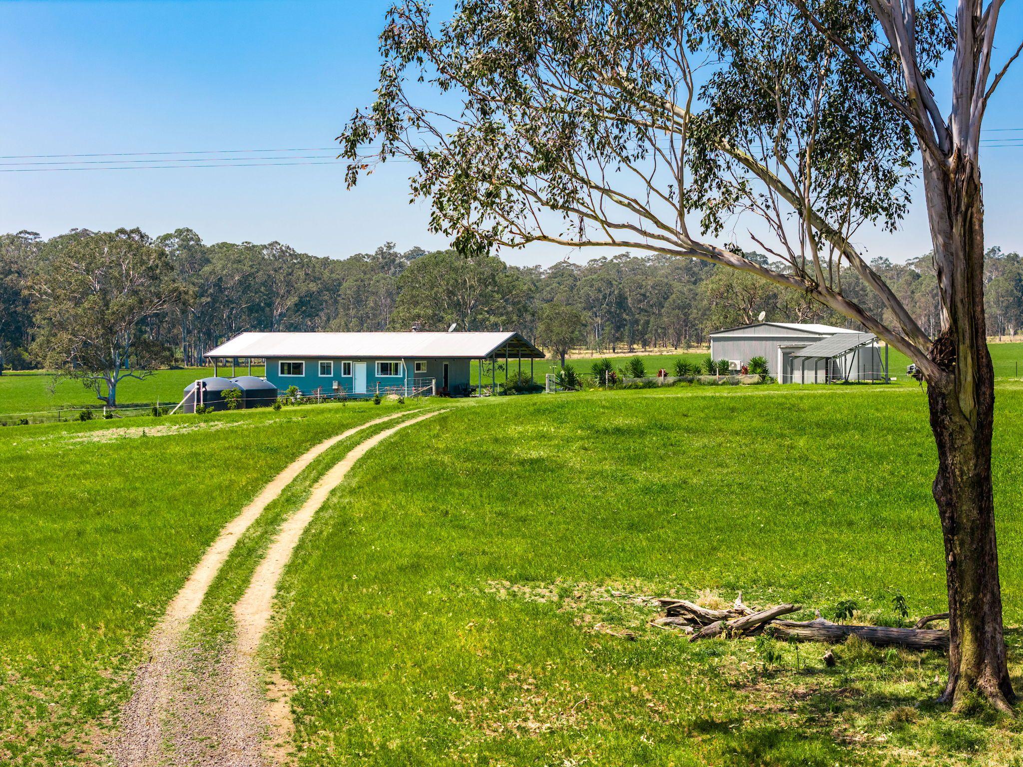 Modern Country Living on 55 Hectares - Space, Style & Serenity