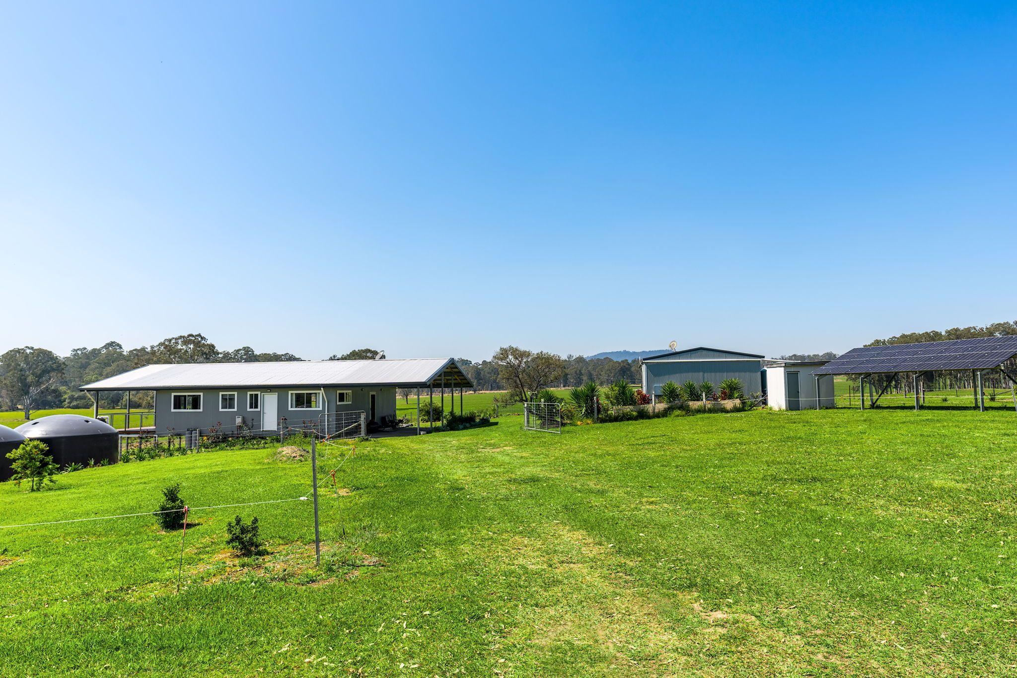 Modern Country Living on 55 Hectares - Space, Style & Serenity