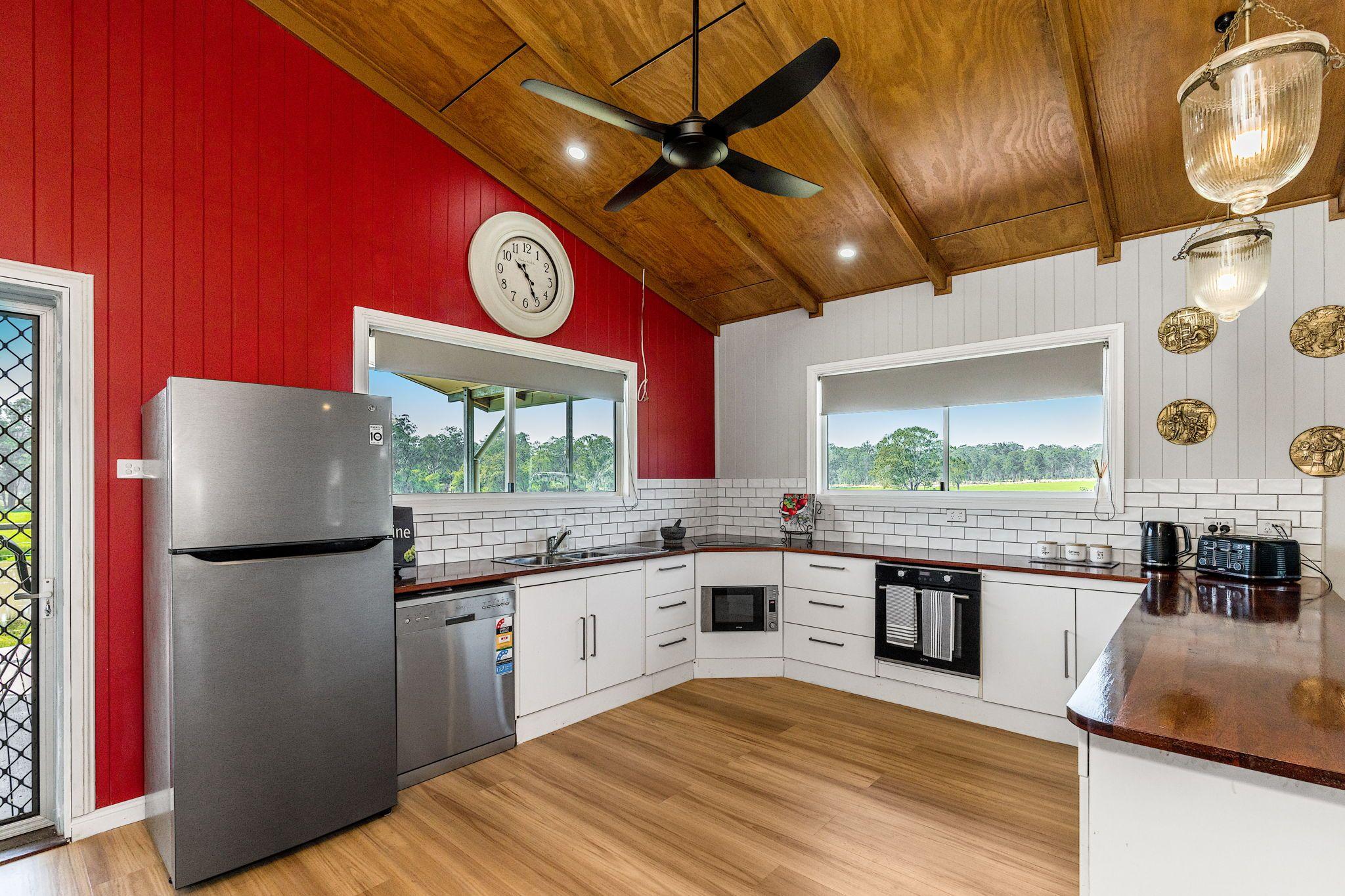 Modern Country Living on 55 Hectares - Space, Style & Serenity