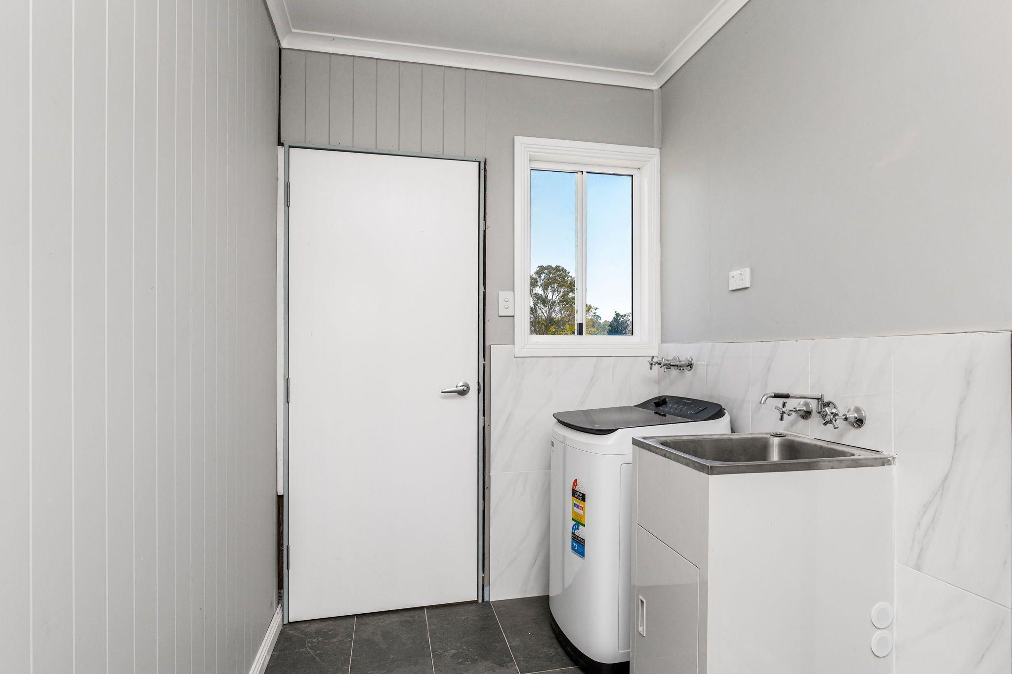 Modern Country Living on 55 Hectares - Space, Style & Serenity