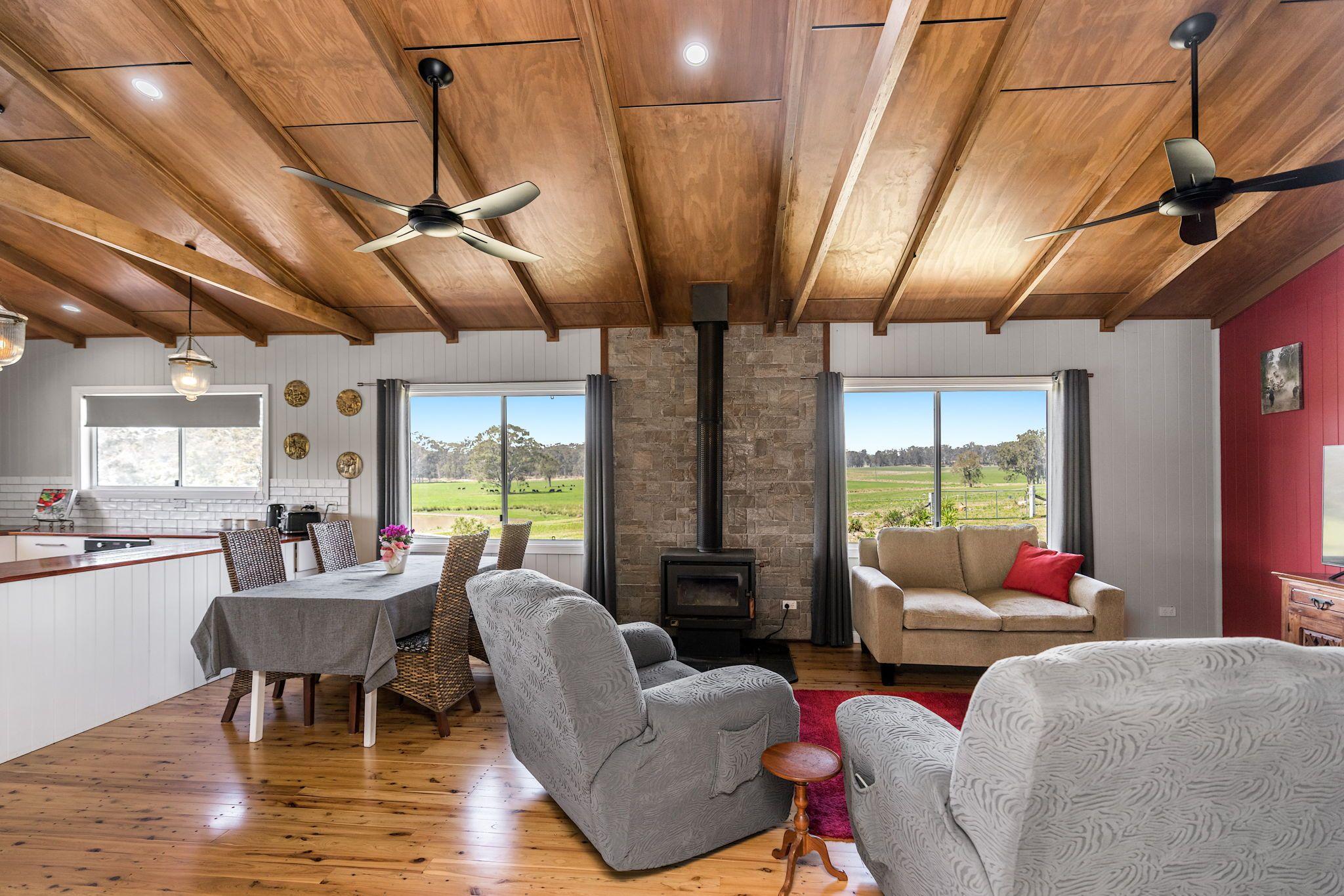 Modern Country Living on 55 Hectares - Space, Style & Serenity