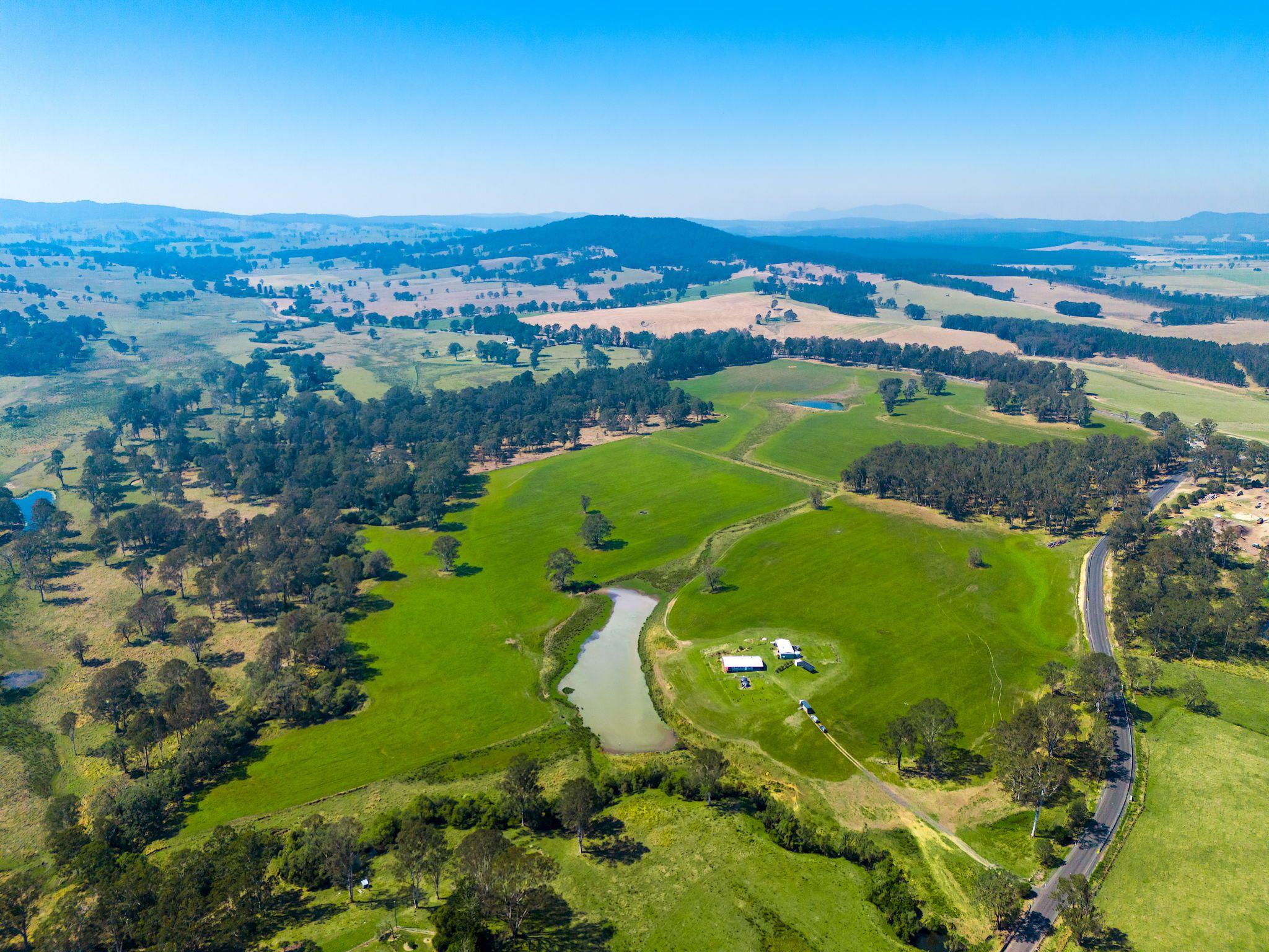 Modern Country Living on 55 Hectares - Space, Style & Serenity