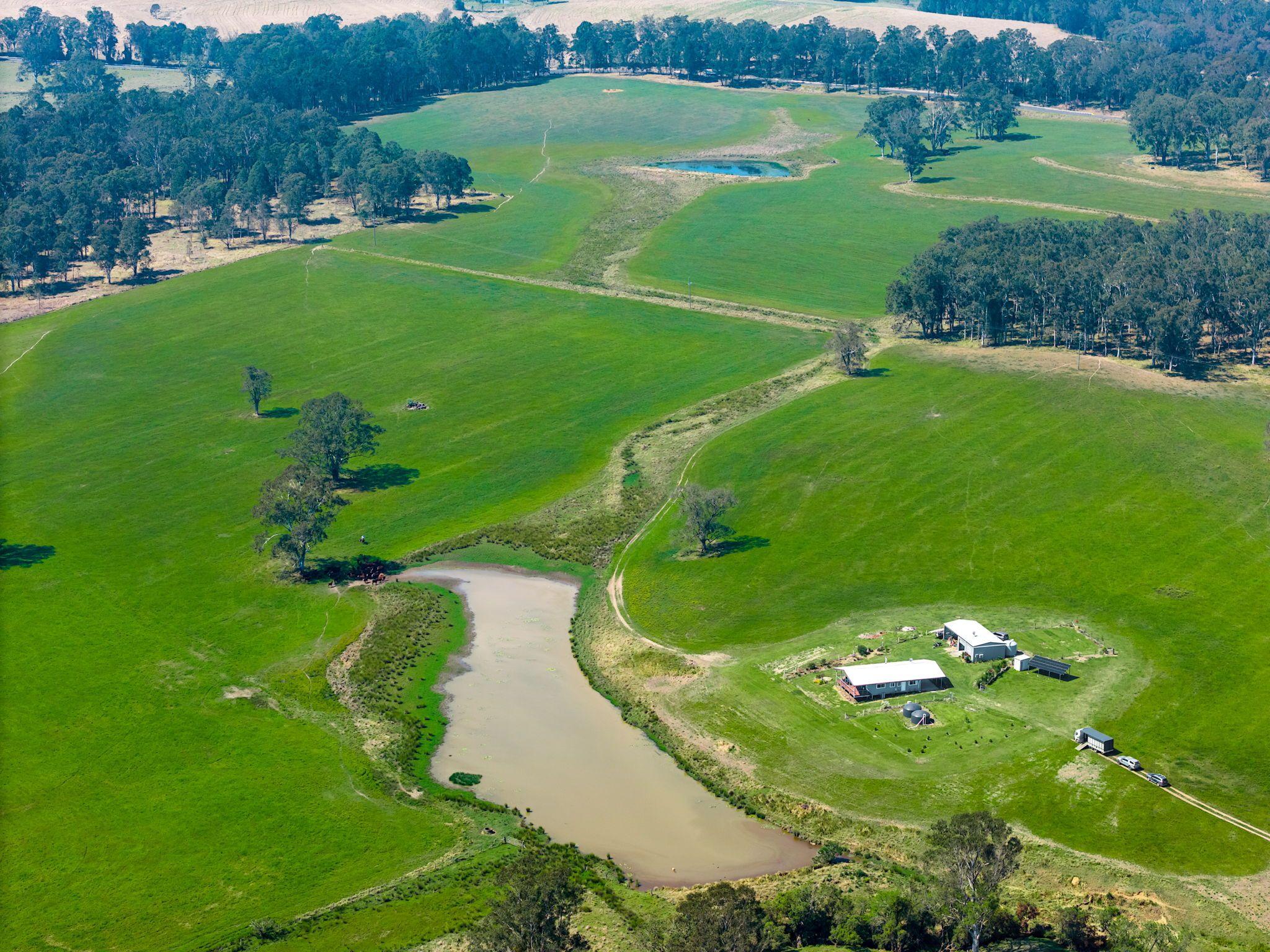 Modern Country Living on 55 Hectares - Space, Style & Serenity