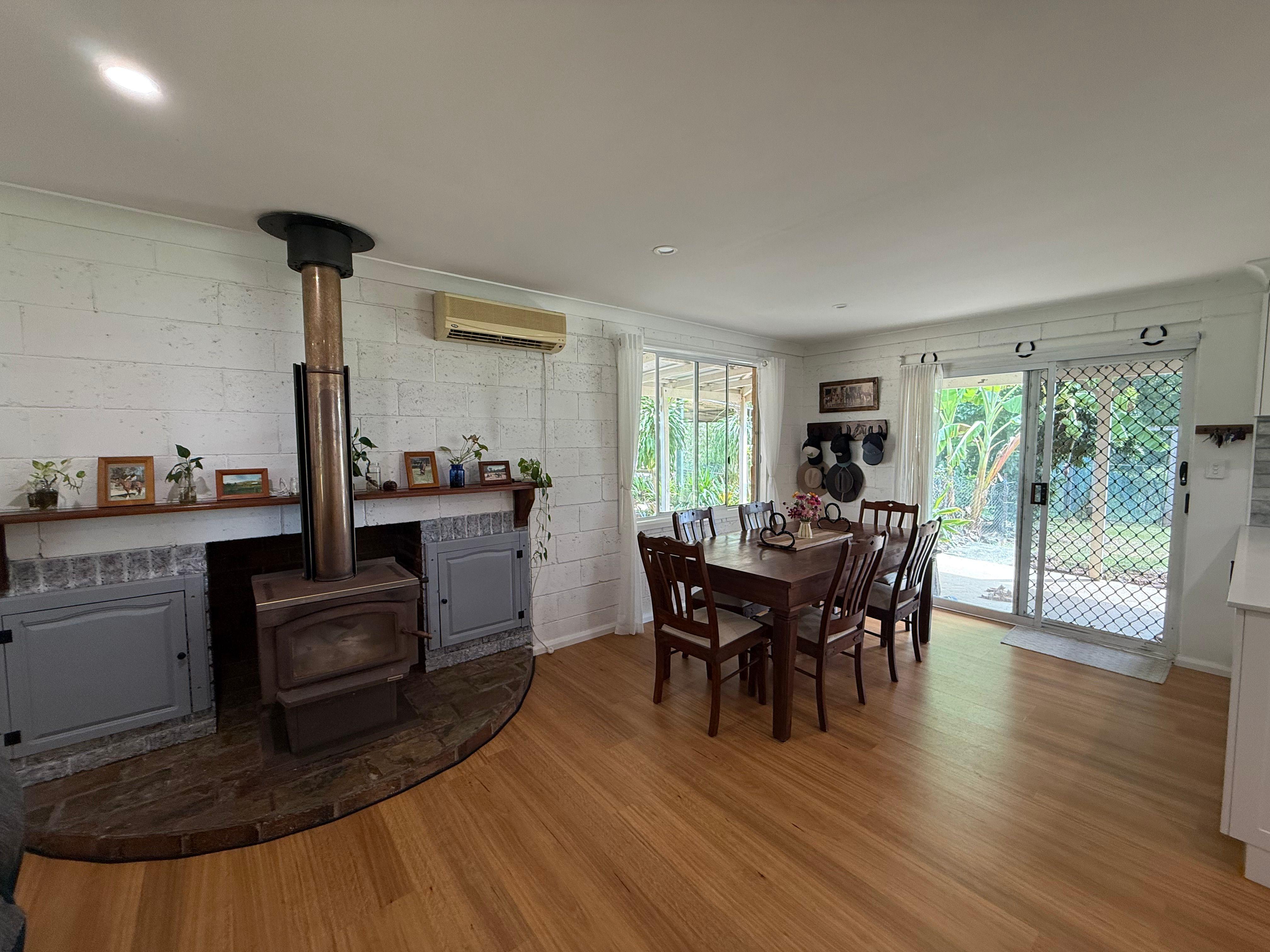 3 bedroom property with rural setting