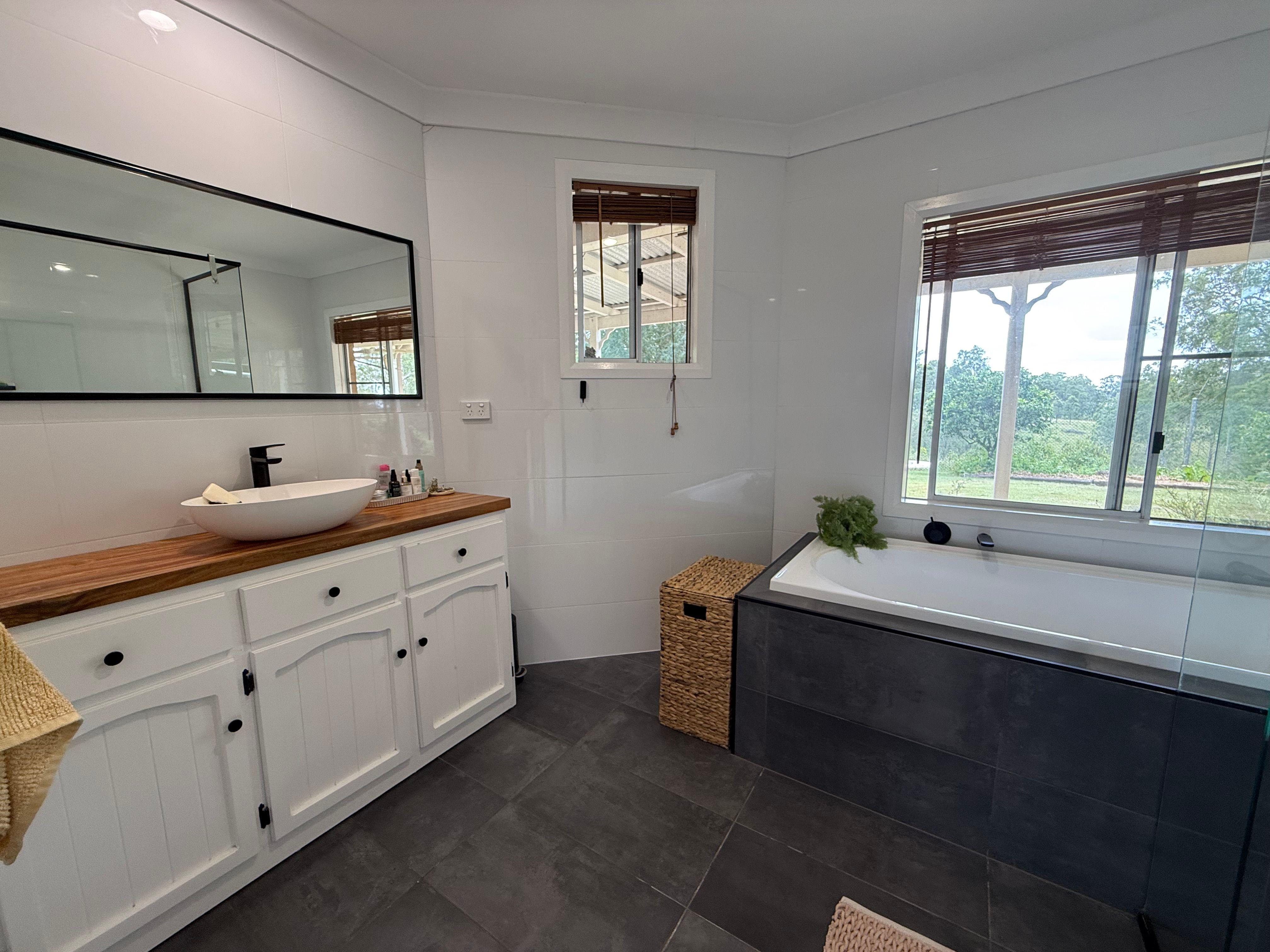 3 bedroom property with rural setting