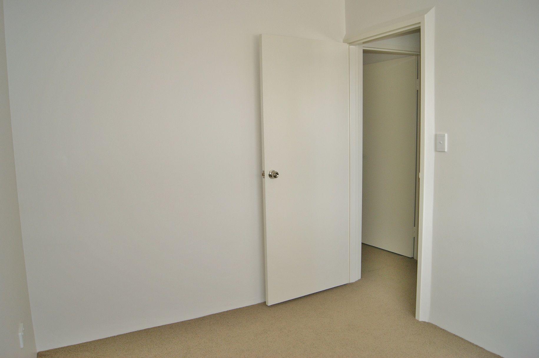 Modern Townhouse Across From Waterfront !